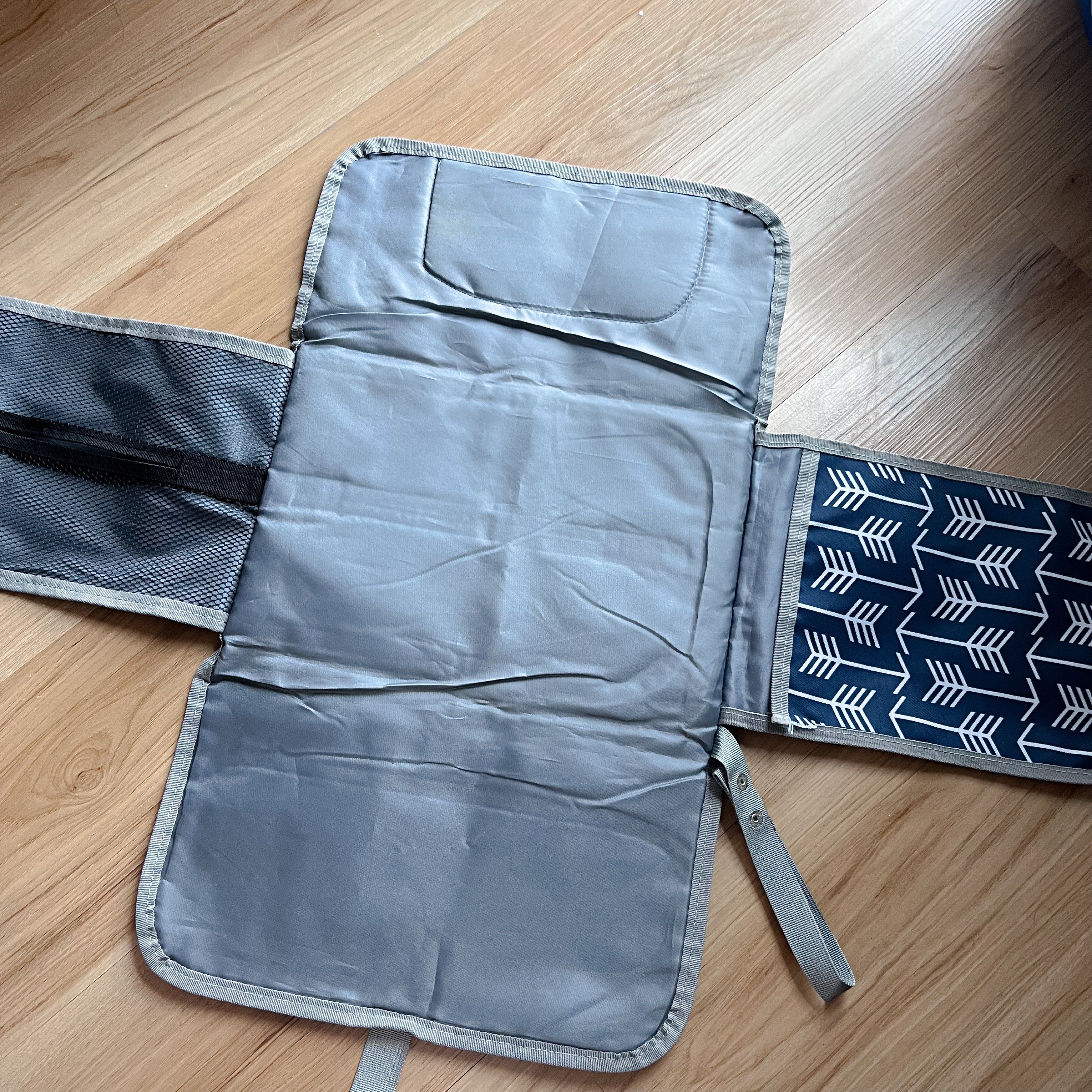 Portable Baby Changing Mat (Category: Changing Mats & Accessories) located in Cebu City. Submitted by stylesourceph (Listing ID 1419466025, Image 1). Description: Never used No issues or flaws.