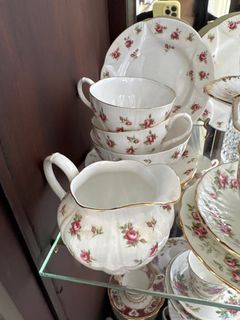 (Category: ) located in . Submitted by vintageloverstore (Listing ID 1419448088, Image 1). Description: .