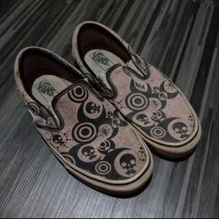 (Category: ) located in . Submitted by margiela (Listing ID 1419517523, Image 1). Description: .