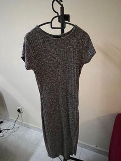 (Category: ) located in . Submitted by ellyyypreloved (Listing ID 1419533461, Image 1). Description: .