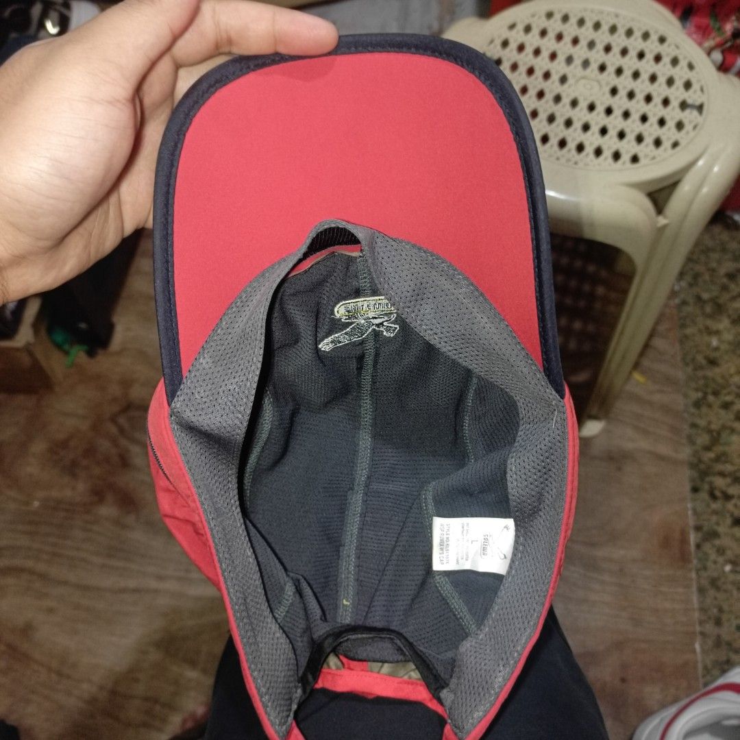 Salewa Waterproof Women's Cap (Category: Caps & Hats) located in Cebu City. Submitted by shawnaces (Listing ID 1419541338, Image 2). Description: Salewa Waterproof Women's Cap 299 - Waterproof - Removable Waterproof Top Panel (zippered) - Polyester Material - Good as new - Metal Buckle Lock NO ISSUE.