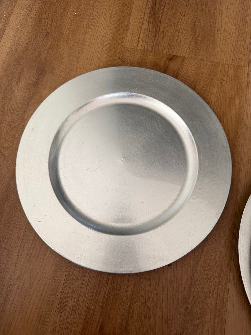 Silver Charger Plates (Category: Dinnerware & Cutlery) located in Pasig City. Submitted by riccimoi (Listing ID 1419456848, Image 2). Description: 400 take all.