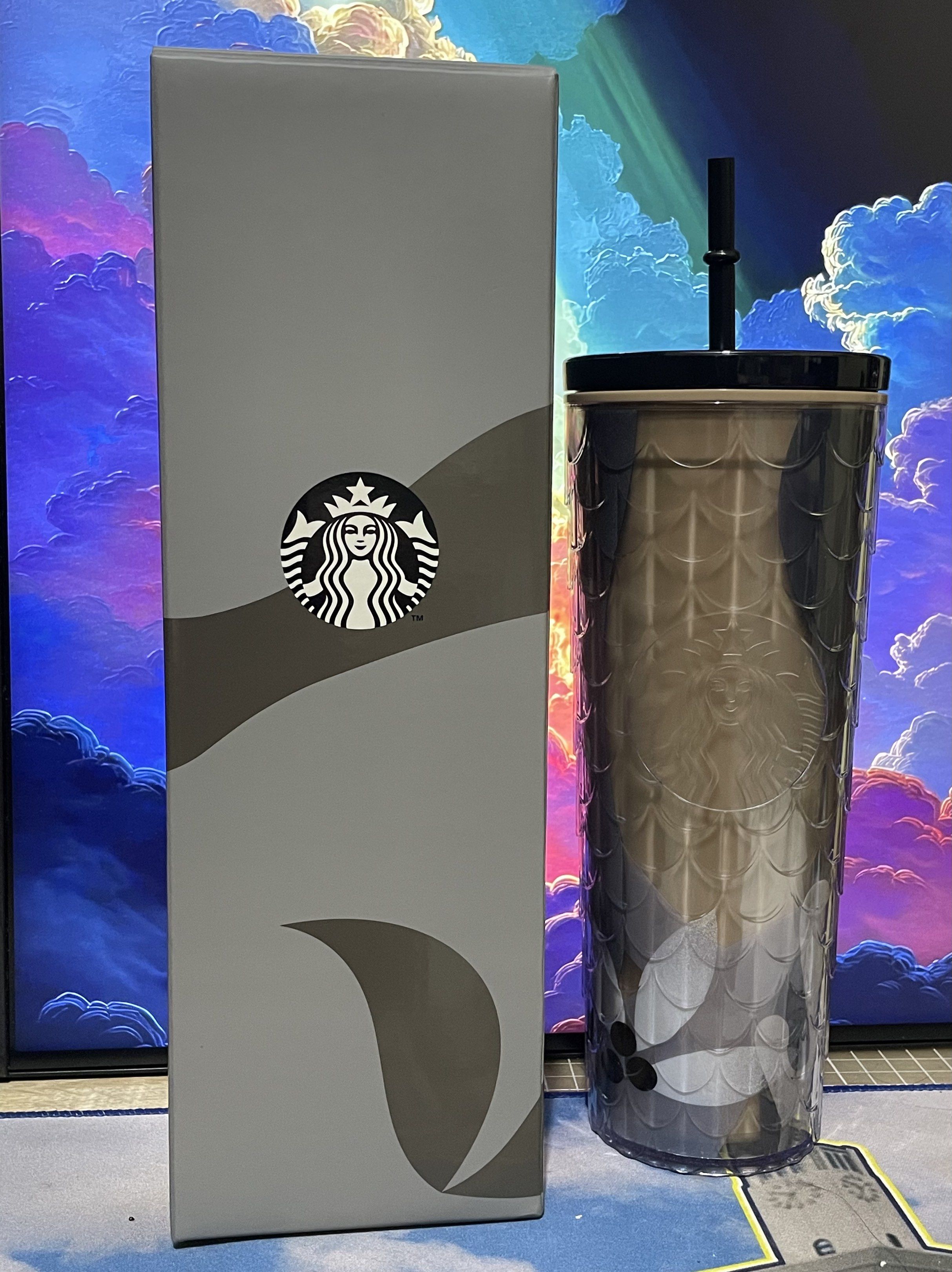 Starbucks Tumbler with Straw (Category: Water Bottles & Tumblers) located in Taguig. Submitted by gio1700 (Listing ID 1419490836, Image 1). Description: - Starbucks tumbler with scale-like design - Comes with black lid and straw - Includes original Starbucks box - Ideal for cold beverages - Likely a limited edition item - No last price.
