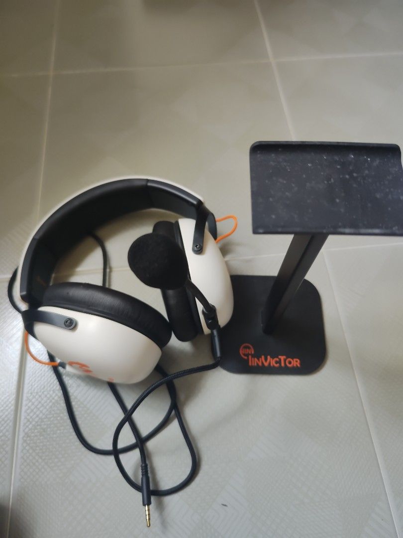 Gaming Headset with Stand65561368543363110