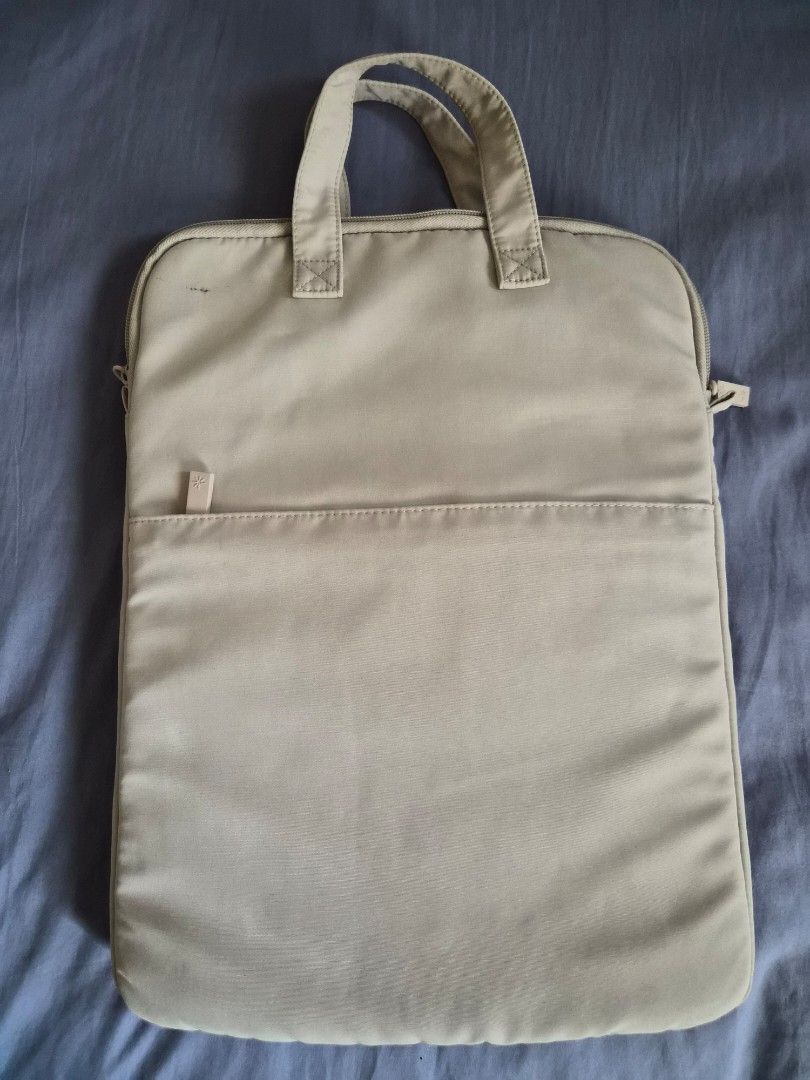 TPB laptop bag445942434523392001