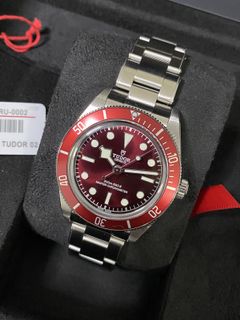 （分類：）位於 。 由 jwellwatch.co 提交（商品編號 1419536845，圖片 1）。簡介： 。