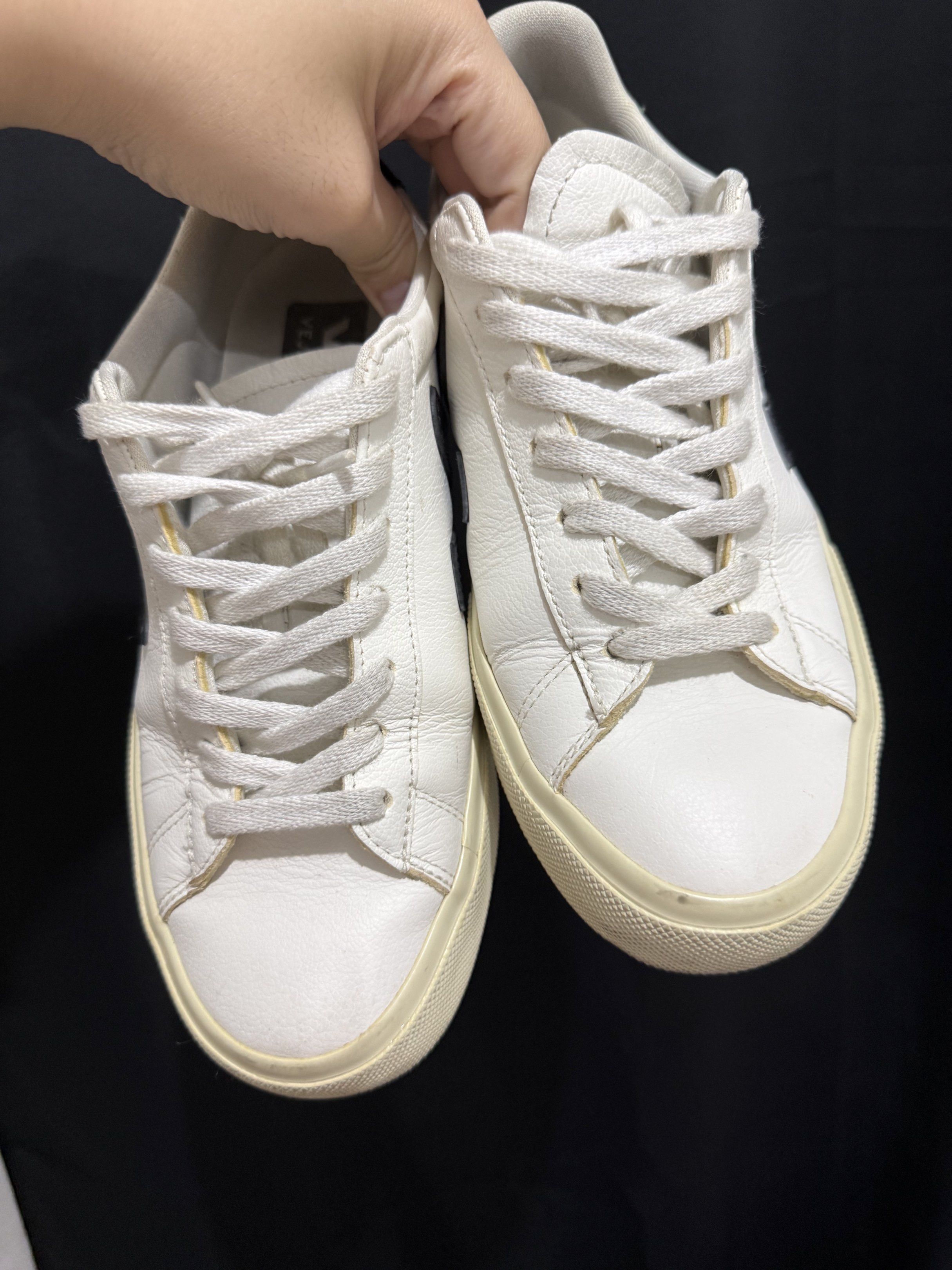 Veja Sneakers Women US8 (Category: Sneakers) located in Cavite. Submitted by cha____r (Listing ID 1419528132, Image 2). Description: Veja sneakers for women Size EU39 / US8 / 25cm With some signs of use but still very much decent to wear 💕.