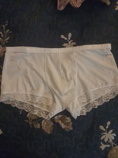 (Category: ) located in . Submitted by epinormous (Listing ID 1419510313, Image 1). Description: .
