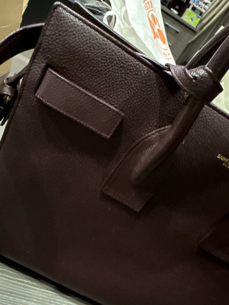 YSL Sac de jour burgundy (Category: Luxury Bags & Wallets) located in Makati City. Submitted by misstakes27 (Listing ID 1419560305, Image 2). Description: .