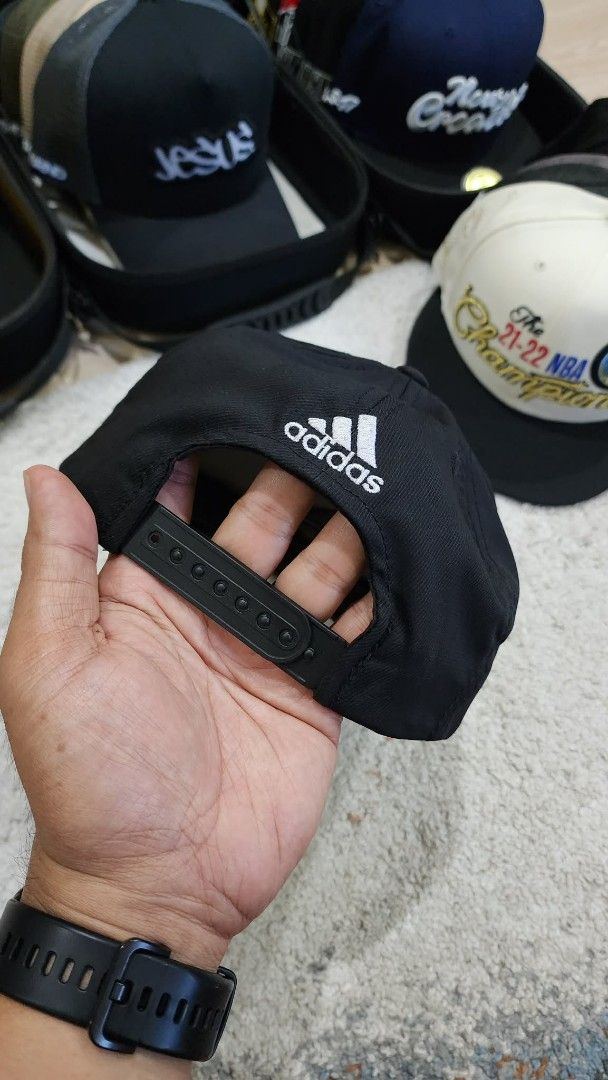 Adidas Black Golden State Warriors Cap (Category: Caps & Hats) located in Quezon City. Submitted by rg_store (Listing ID 1419650744, Image 2). Description: - Black Adidas cap - Golden State Warriors logo on front - Camouflage brim - Adidas logo on back - Includes NBA and Golden State Warriors tags - Adjustable fit.