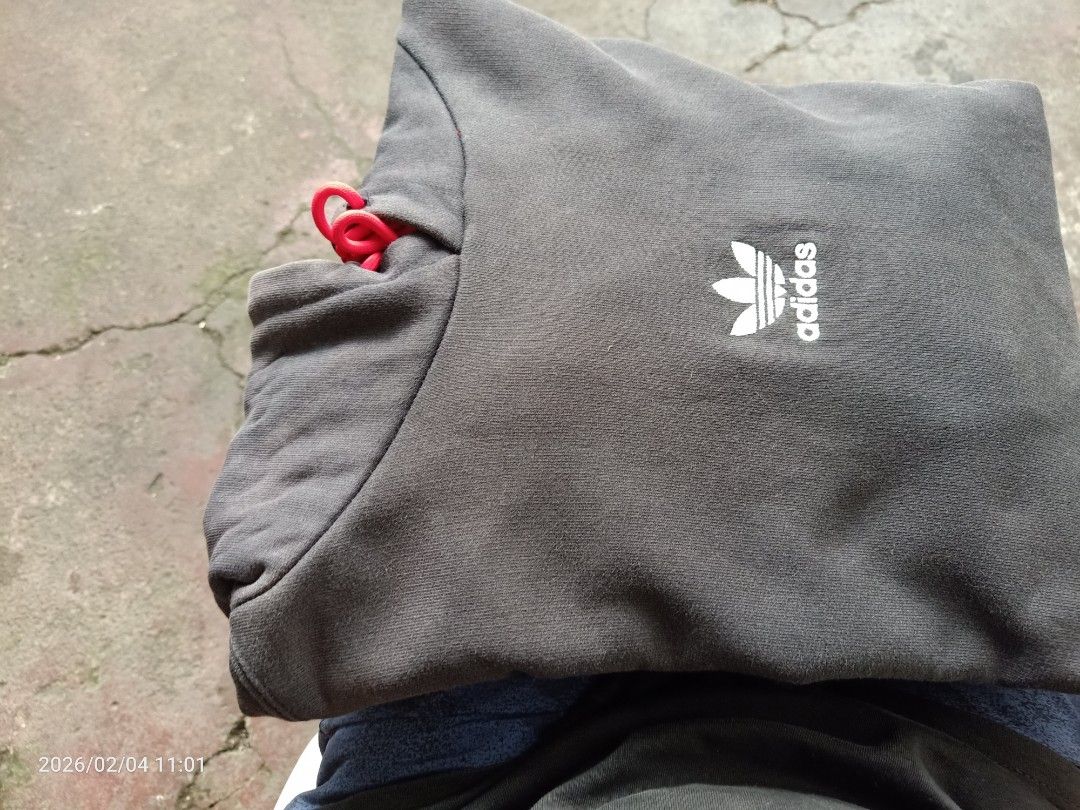 Adidas kick crew hoodie (Category: Coats, Jackets and Outerwear) located in Manila. Submitted by dylfind.mine (Listing ID 1419620571, Image 3). Description: some part are faded ukay source.