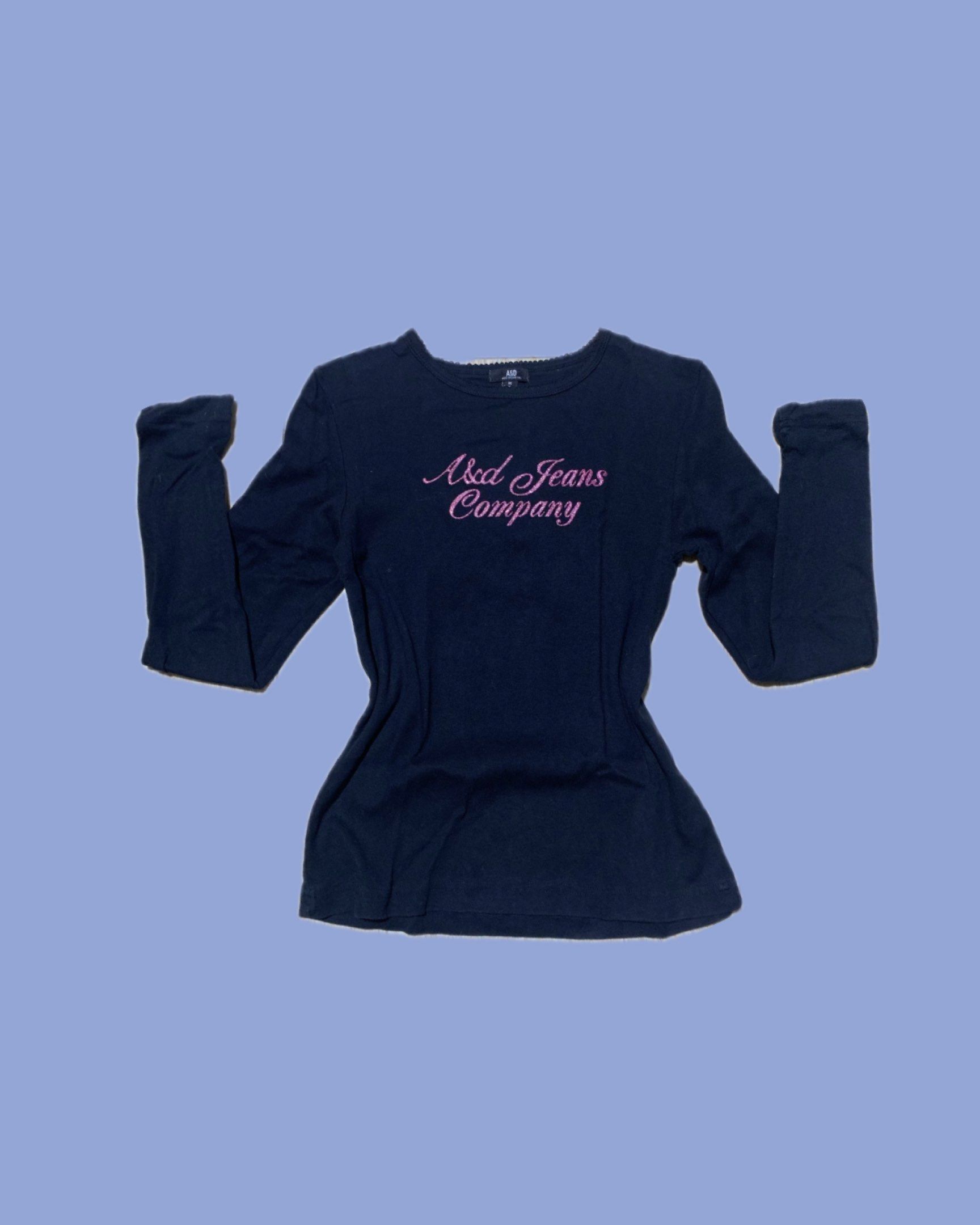 Aero Drome Longsleeves Top | Coquette (Category: Longsleeves) located in Mandaluyong City. Submitted by amnksah (Listing ID 1419747531, Image 1). Description: ‼️FOR SALE ‼️ Price: ₱150 Size: Small Important Notes / Disclaimer: - Please manage your expectations. Most items are ukay (pre-loved) - All items are sold as is. - No return, refund, or exchange. - Shipping fee will be shouldered by the buyer. .