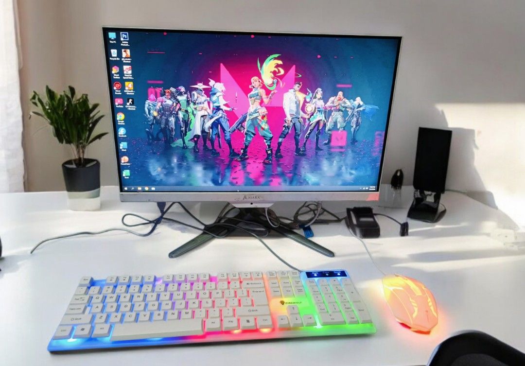 ALL IN ONE PC INTEL CORE I5 WITH GAMES AND USEFULL APPS (Category: Monitor Screens) located in Cavite. Submitted by mackyesteban00 (Listing ID 1419607728, Image 1). Description: 10K NALANG PAUNAHAN PANG WORK AT HOME MO OR PARA SA STUDYANTE MO ALL IN ONE COMPUTER GOOD FOR: VA AND CALL CENTER WORK AT HOME STUDENT TEACHER'S USE CASUAL GAMES GAME INSTALLED: GTA SAN ANDREAS LEFT 4 DEAD 2 NEED FOR SPEED MOST WANTED COUNTER STRIKE XTREME V7 SPECS: 22 IN
