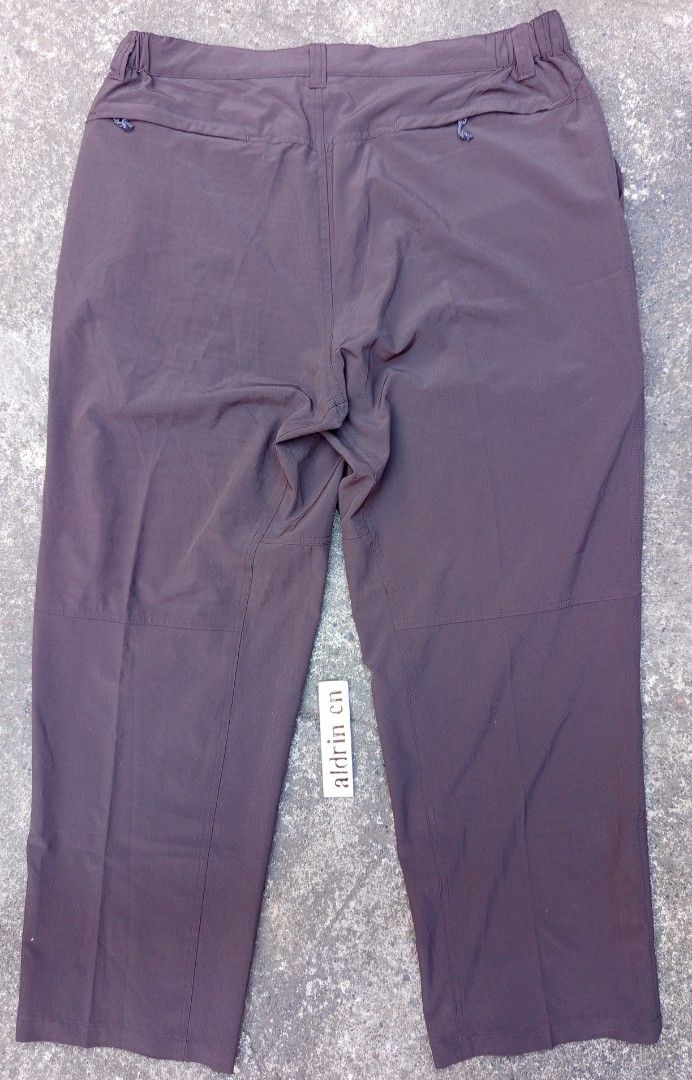 Arcteryx trekking pants (Category: Jeans) located in Lucena. Submitted by aldrinnicodemus (Listing ID 1419718482, Image 2). Description: For sale❗❗ Arcteryx trekking pants Quick dry Light weight Brown 6 pockets Dimes. W 36 to 40 L 41 Hem 9.5 Xxl on tag No issue Excellent condition 850 plus sf Dm📩.
