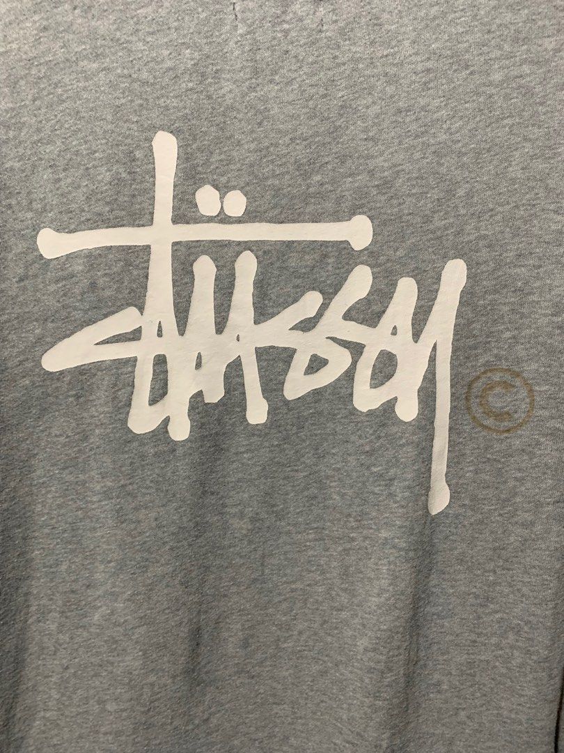 AUTHENTIC STUSSY CREWNECK SWEATER (Category: Hoodies) located in Cagayan de Oro. Submitted by lruss (Listing ID 1419748850, Image 3). Description: 21.5x27.5 VeryGOOD Condition Color rate:9.3/10 Minimal flaws only check last 2 pics Lints.