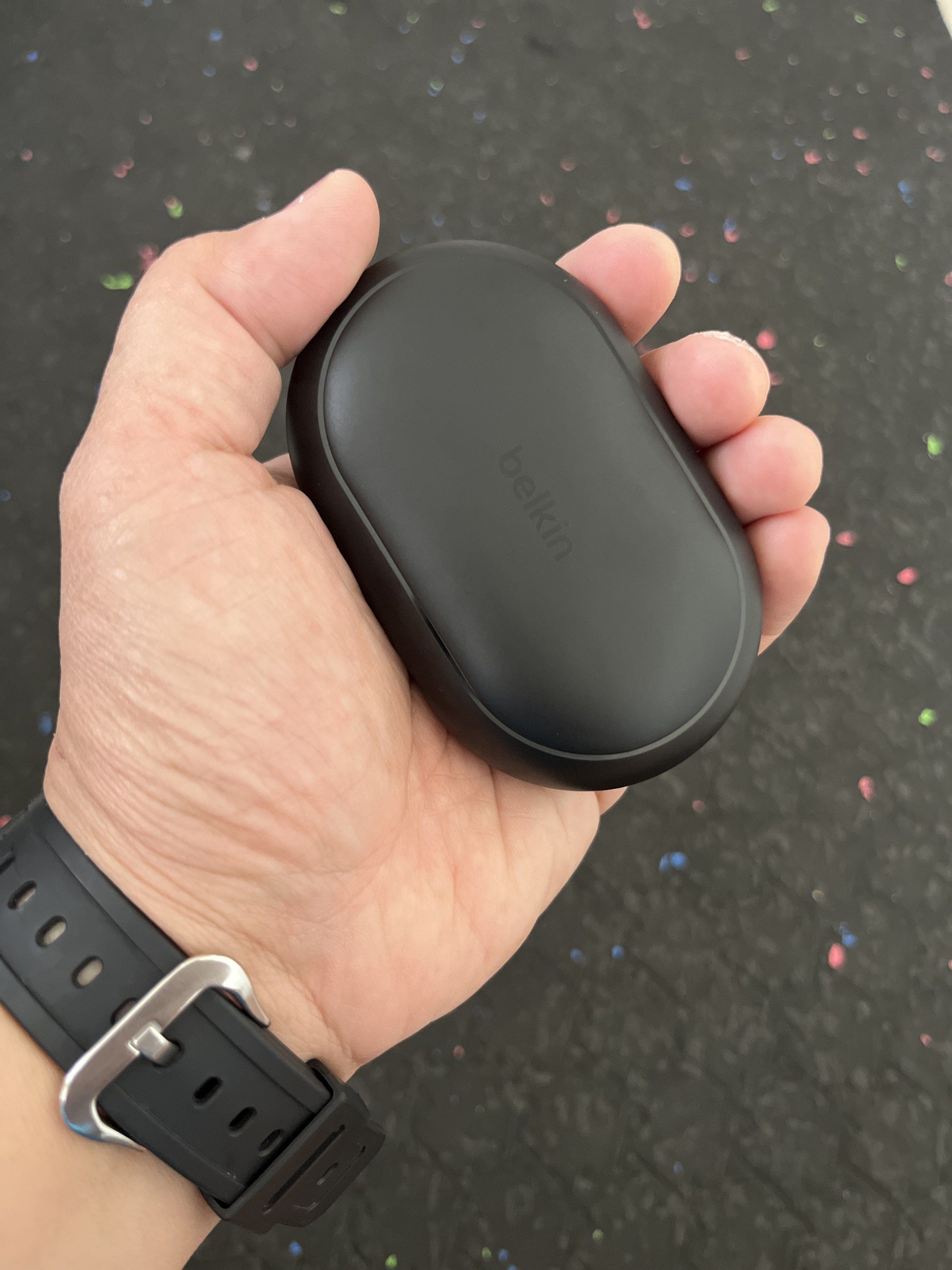 Belkin Soundform - ClearFit (Category: Headphones & Headsets) located in Las Pinas. Submitted by lucas.09 (Listing ID 1419595585, Image 3). Description: Open ear wireless earbuds USB C charging case IPX5 sweat anf water resistant 8hours battery life on use 18hours on case Bluetooth 5.3 30ft/10m range.