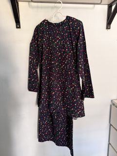 (Category: ) located in . Submitted by rinronpreloved (Listing ID 1419607706, Image 1). Description: .