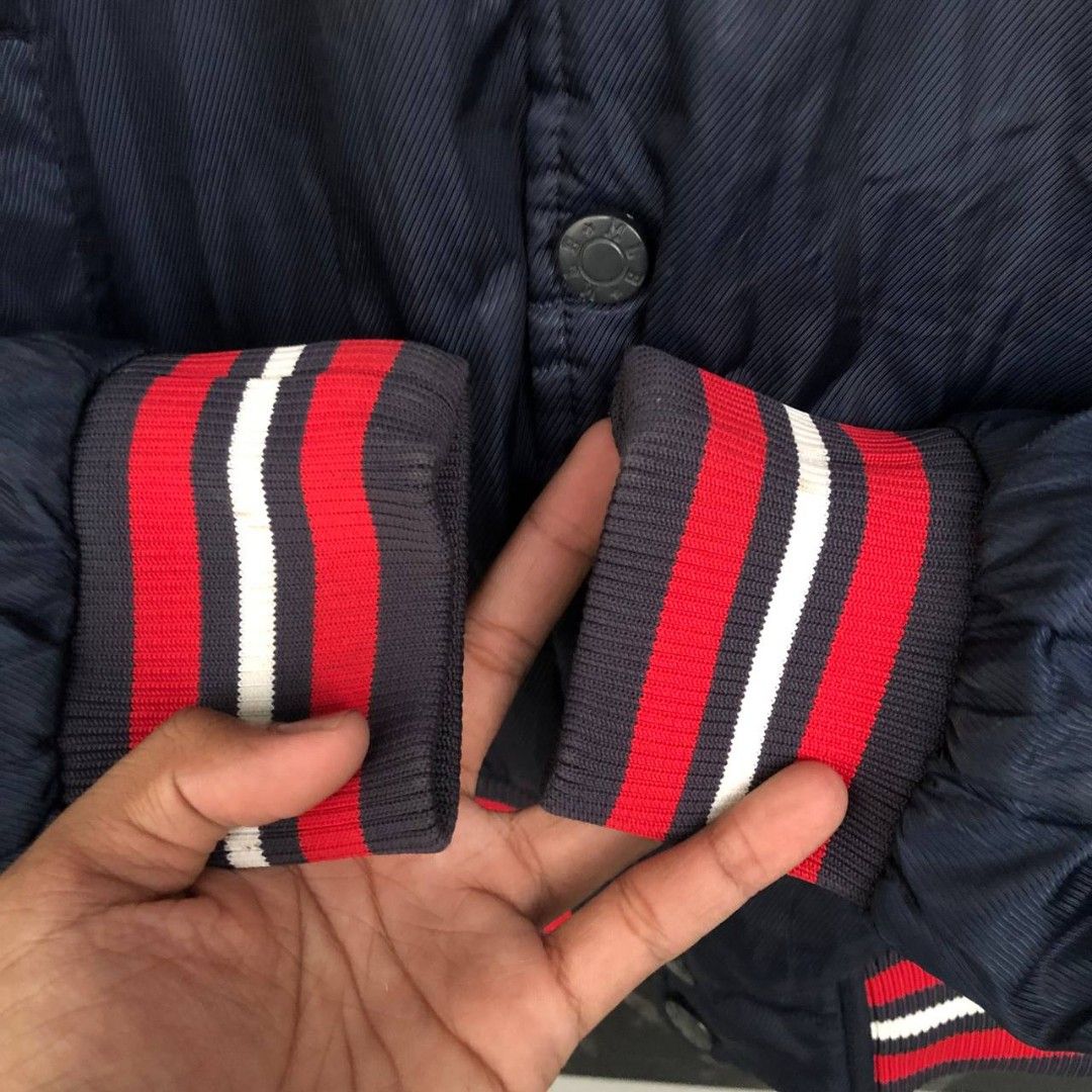BOSTON RED SOCKS VARSITY JACKET (Category: Activewear) located in Binmaley. Submitted by mariowana (Listing ID 1419743683, Image 3). Description: MLB BOSTON RED SOCKS (AUTHENTIC) • Heavy Material •Width: 24 •Length: 27 •Excellent Condition •Issue: missing 1 bottom button .