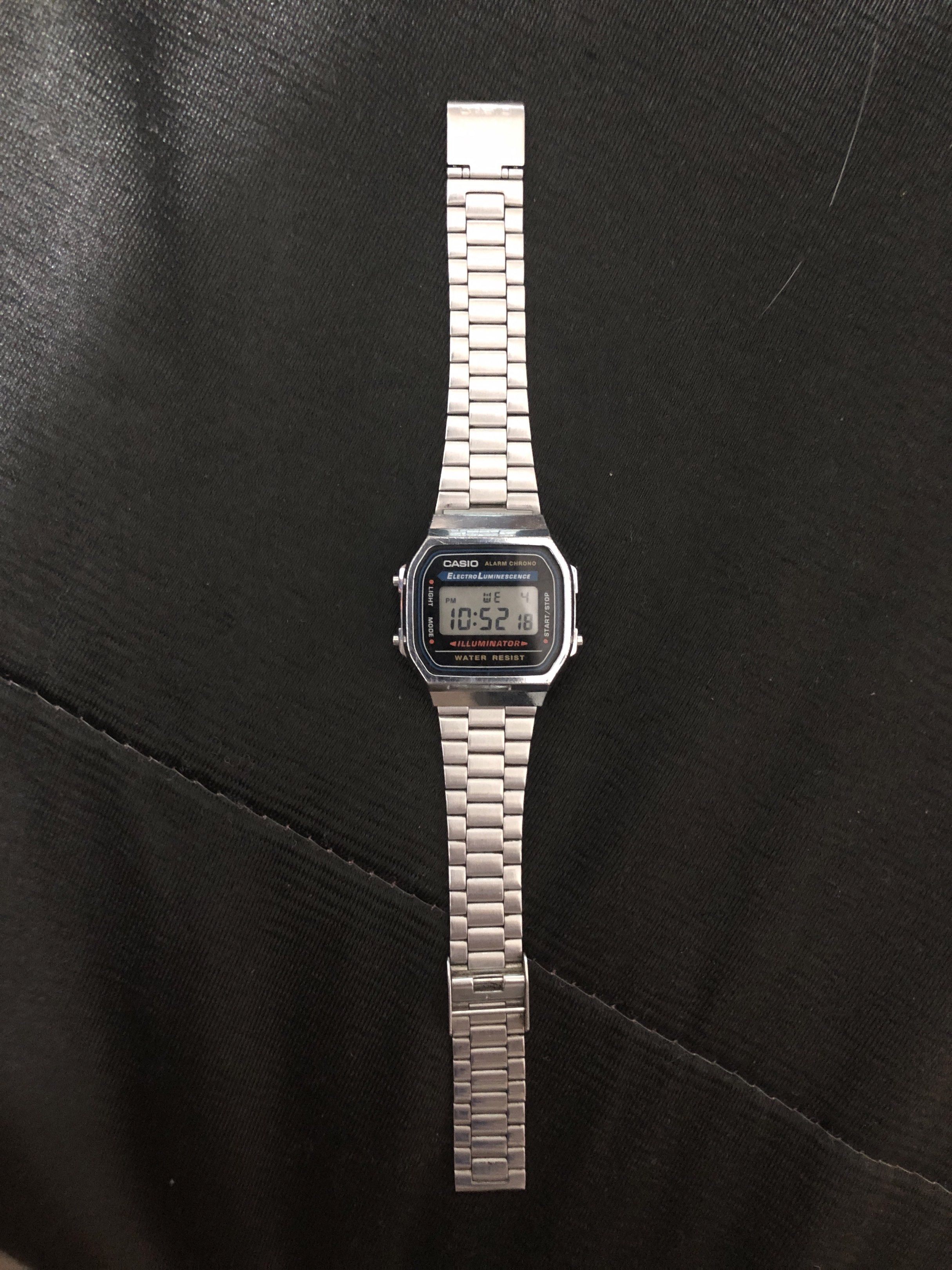Casio Digital Watch (Category: Men's Watches) located in Manila. Submitted by commandercinnabutt (Listing ID 1419742452, Image 1). Description: - Classic Casio digital watch - Stainless steel band - Digital display: time, day, date - Water-resistant - Illuminator feature - Silver case and band Swipe through the photos for more item details ✨ Payment via GCash only. Shipping fee is shouldered by the buyer..