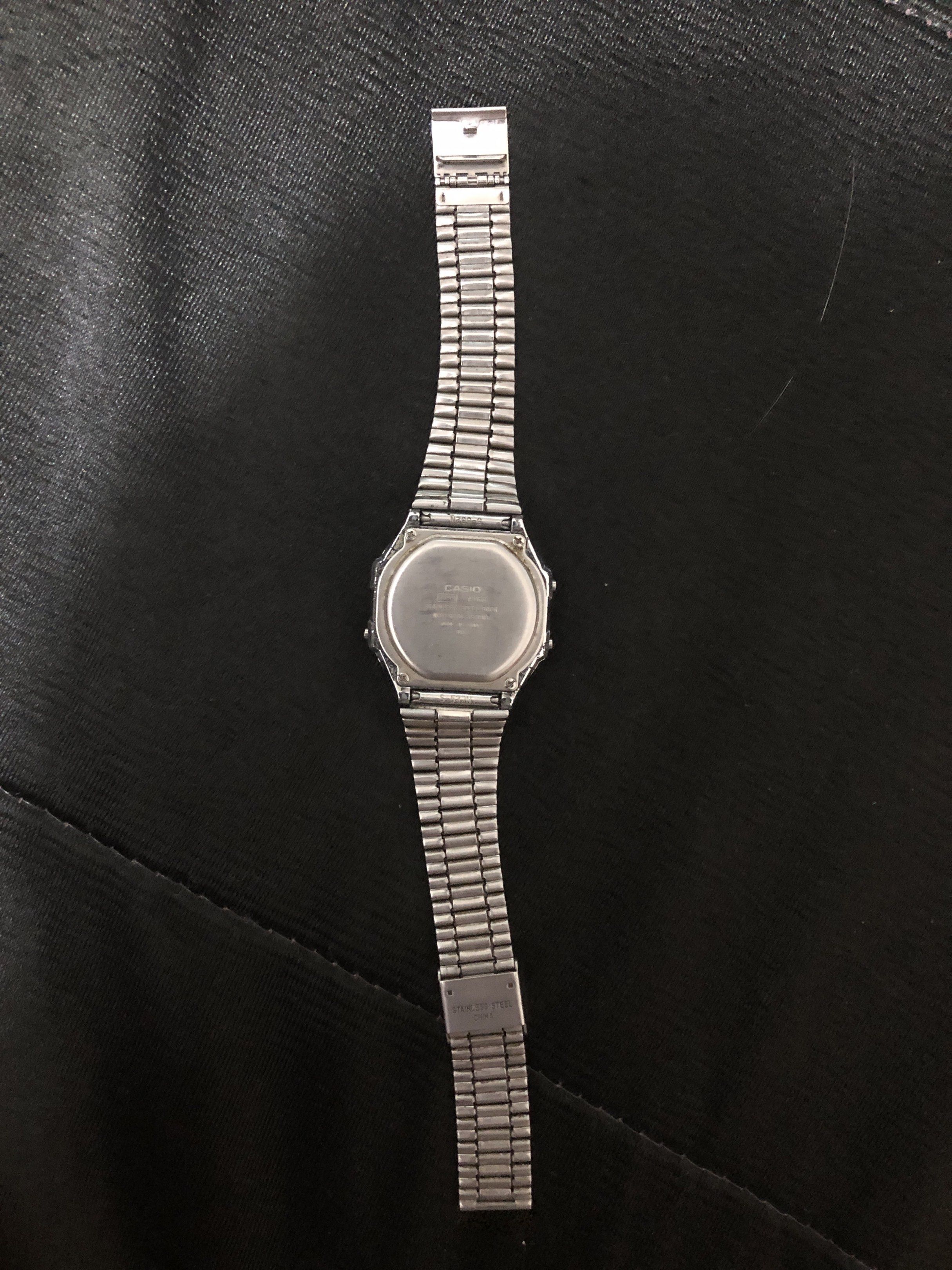 Casio Digital Watch (Category: Men's Watches) located in Manila. Submitted by commandercinnabutt (Listing ID 1419742452, Image 3). Description: - Classic Casio digital watch - Stainless steel band - Digital display: time, day, date - Water-resistant - Illuminator feature - Silver case and band Swipe through the photos for more item details ✨ Payment via GCash only. Shipping fee is shouldered by the buyer..