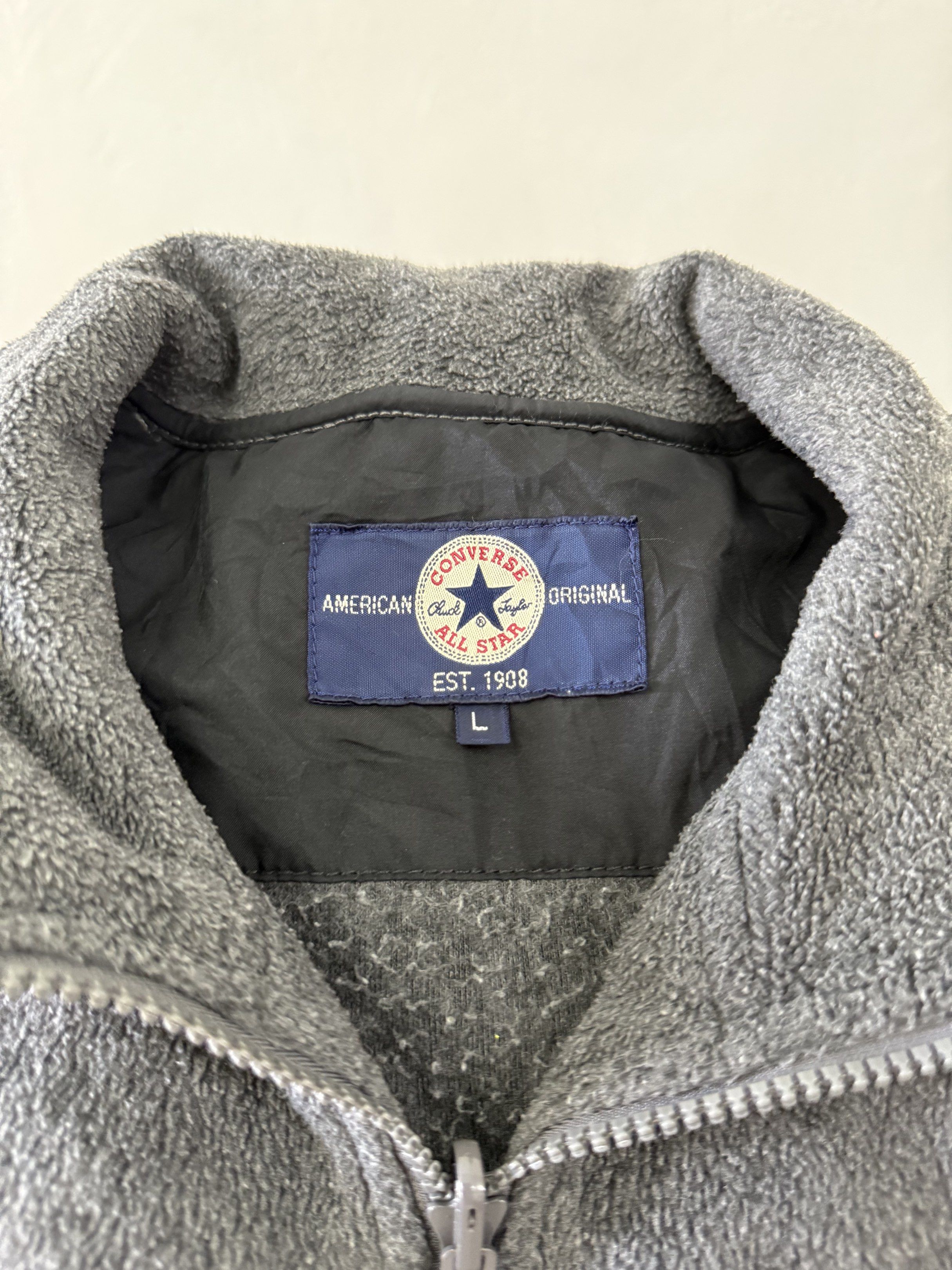 CONVERSE Full Zip Fleece Jacket (Category: Coats, Jackets and Outerwear) located in Imus. Submitted by mbplph (Listing ID 1419706507, Image 3). Description: (CONVERSE) Full Zip Fleece Jacket Size on Tag: L Dimensions: L 27 IN ~ W 23 IN Color: Gray MEN BY PENNYLAINEPH PRICE: ₱499 ⚠️ SHIPPING NOT INCLUDED (PRICE + SF).