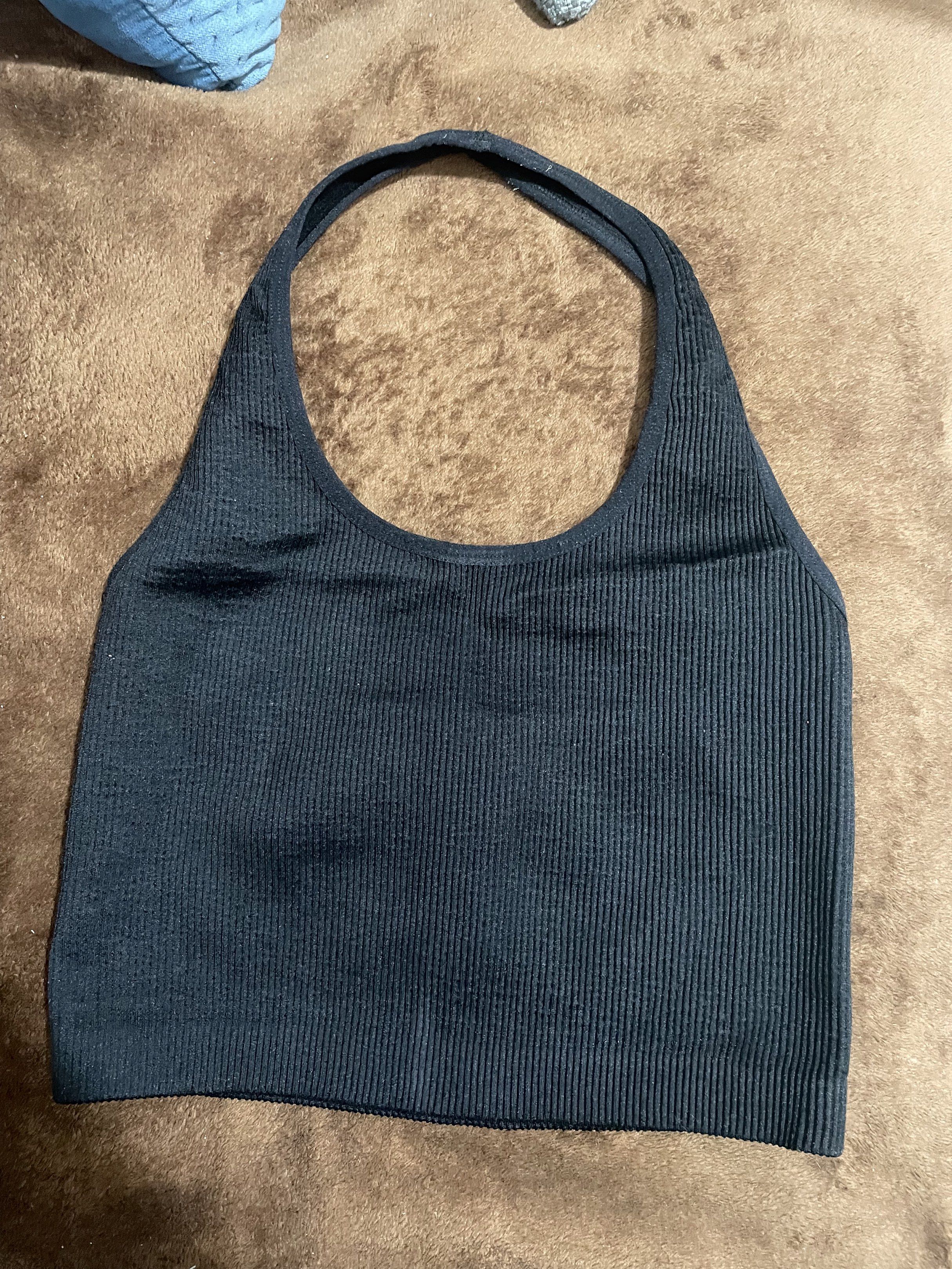 Cotton On Black Halter Top (Category: Sleeveless) located in Quezon City. Submitted by mclbee (Listing ID 1419655543, Image 1). Description: - Cotton On halter top - Color: Black - Size: M/L - Features: Ribbed texture, scoop neckline - Perfect as a party top.