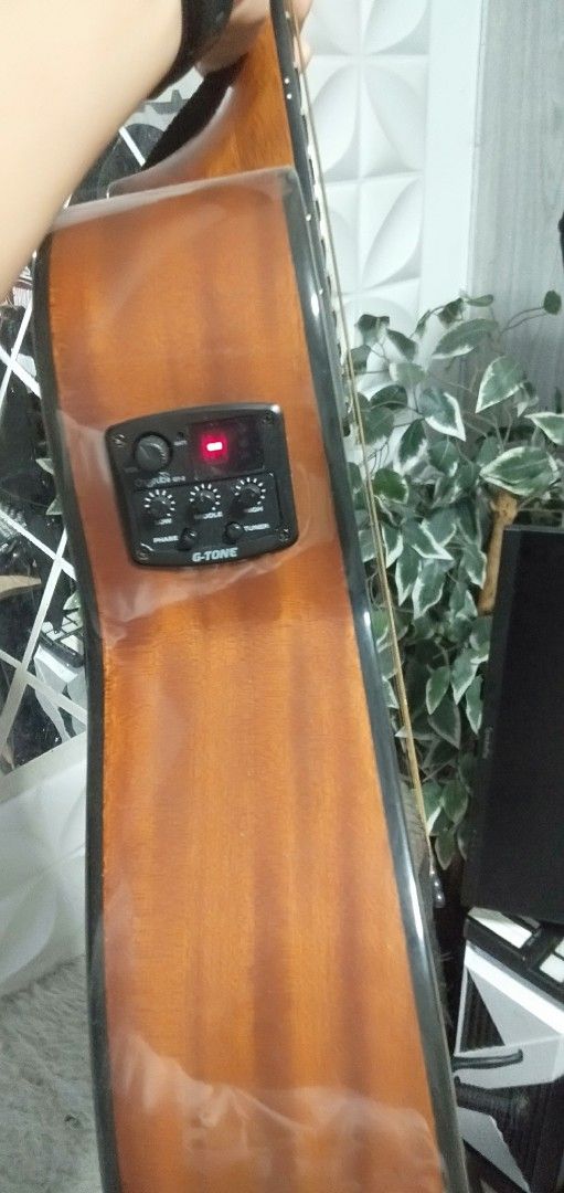 DND Django JR Spruce Acoustic Guitar (Category: Musical Instruments) located in Mandaluyong City. Submitted by allinthehood (Listing ID 1419596098, Image 2). Description: - Acoustic-electric guitar - Natural wood finish - Built-in tuner and preamp - Cutaway design for easy high-fret access - Unique headstock design With Bag and Cord for Amplifier.