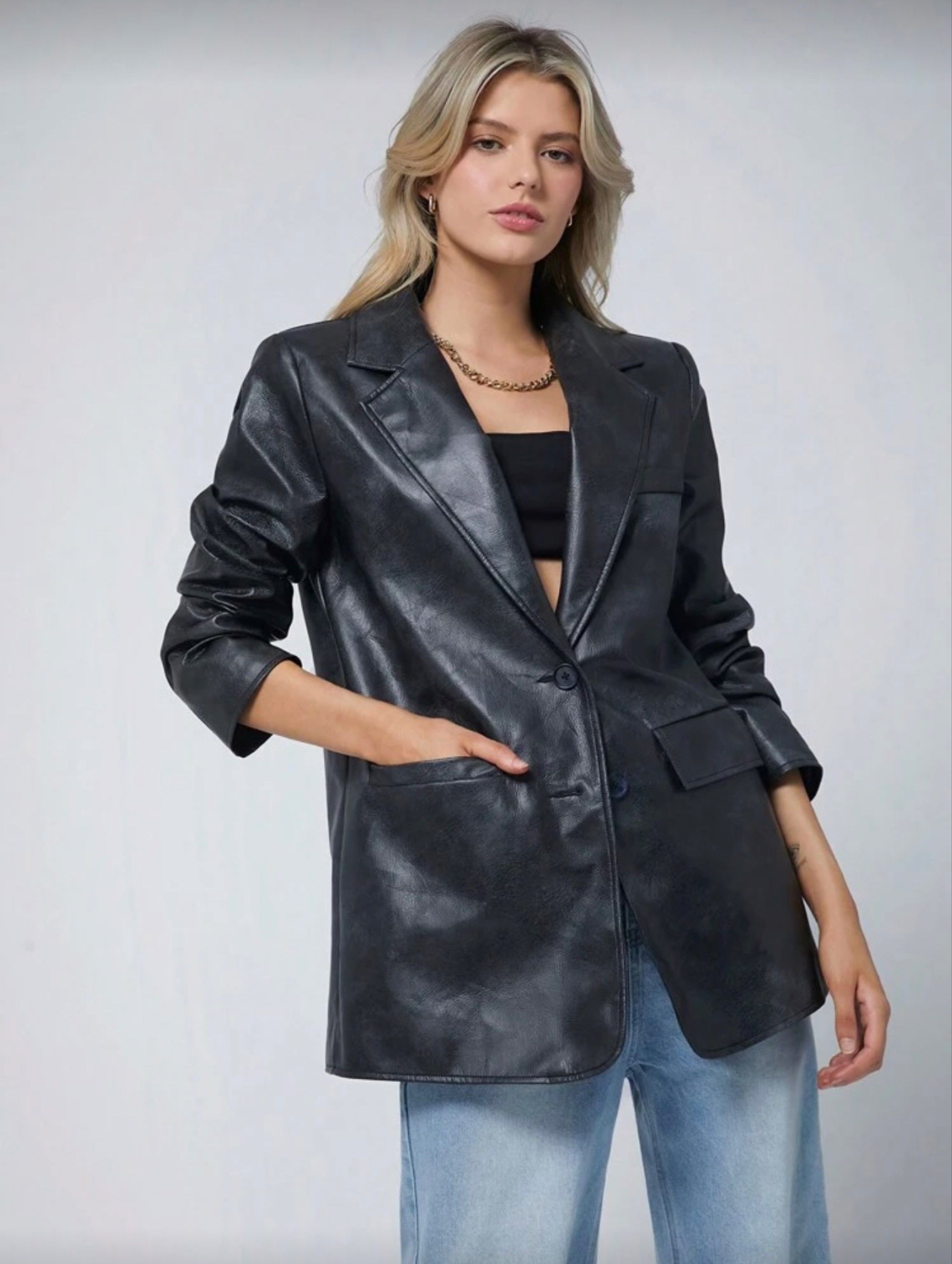Women PU Leather Blazer Jacket (Category: Coats, Jackets and Outerwear) located in Malolos. Submitted by janegry (Listing ID 1419727259, Image 1). Description: Shoulder: 16.3 in, Bust: 42.1 in, Waist Size: 40.6 in, Hip Size:41.3 in, Length: 29.9/28.5 in, Sleeve Length: 23.6 in, Bicep Length: 13.2 in, Cuff: 10.2 in Only used in Hong Kong last January .