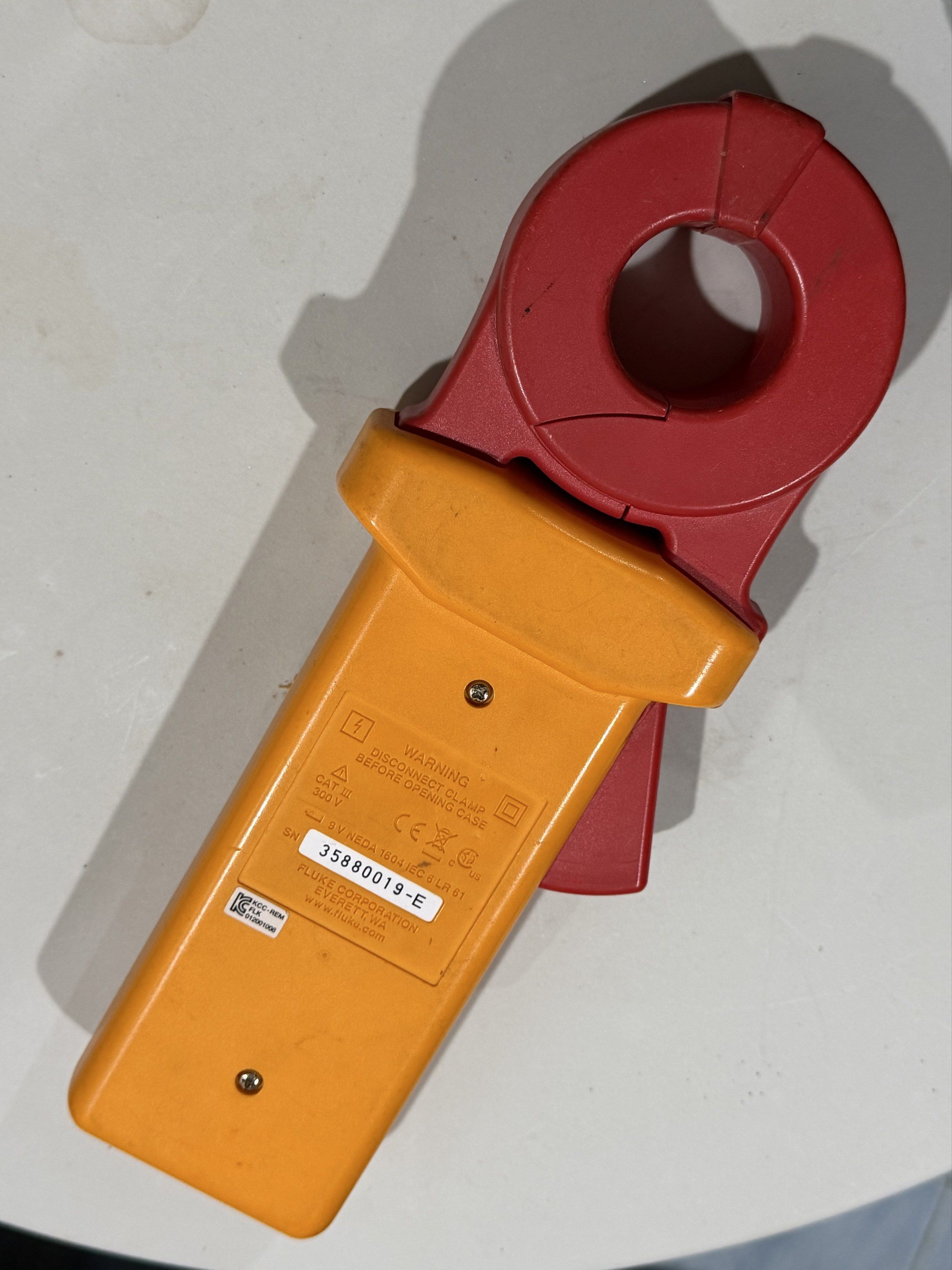 Fluke 1630 Earth Ground Clamp Meter (Category: Construction Tools & Equipment) located in Bacolod City. Submitted by tinyangs_shop (Listing ID 1419694813, Image 2). Description: For Sale: Fluke 1630 Ground Resistance Meter Condition: used in good condition Price: 70k ( negotiable for sure buyer) A compact, rugged clamp meter that enables non-intrusive leakage current measurement for earth ground loop testing Features a wide ground loop resistance