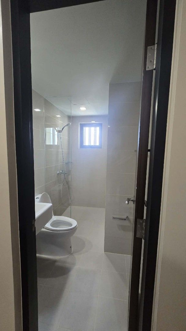 For Rent: studio unit in Arcovia, Pasig (Category: Apartments & Condos) located in Caloocan City. Submitted by nbacardcollector (Listing ID 1419774551, Image 3). Description: 🏙️ For Rent: Studio Condo in 18 ADT arcovia pasig Monthly Rent: ₱25,000 (Association Dues Included) Type: Studio Unit with balcony Condition: Newly Turned Over | Semi-Furnished Availability: Ready for occupancy Area: 32.5 sqm ✨ Unit Inclusions 1.5HP inverter air conditioner