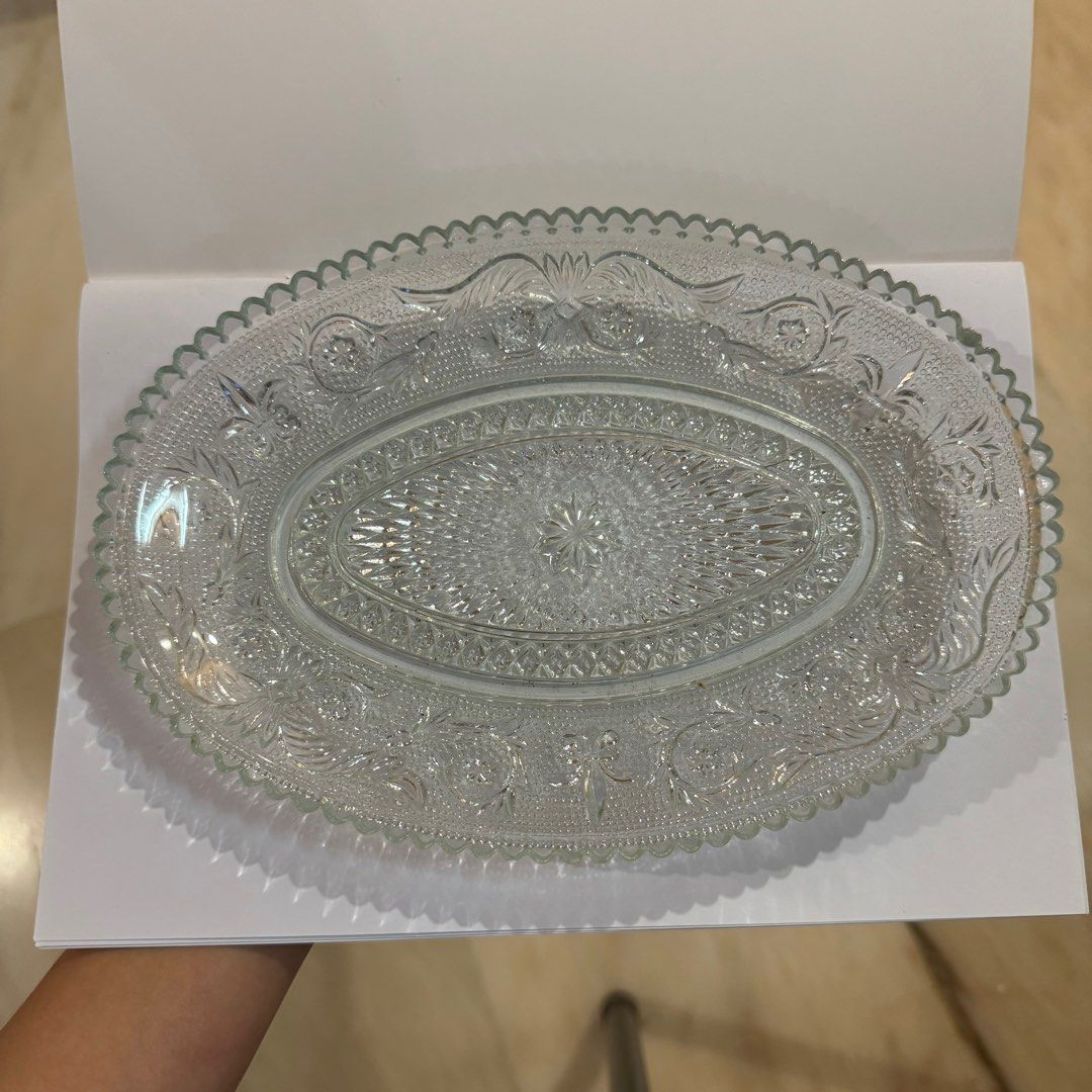 Glass dish plate446876829583288320