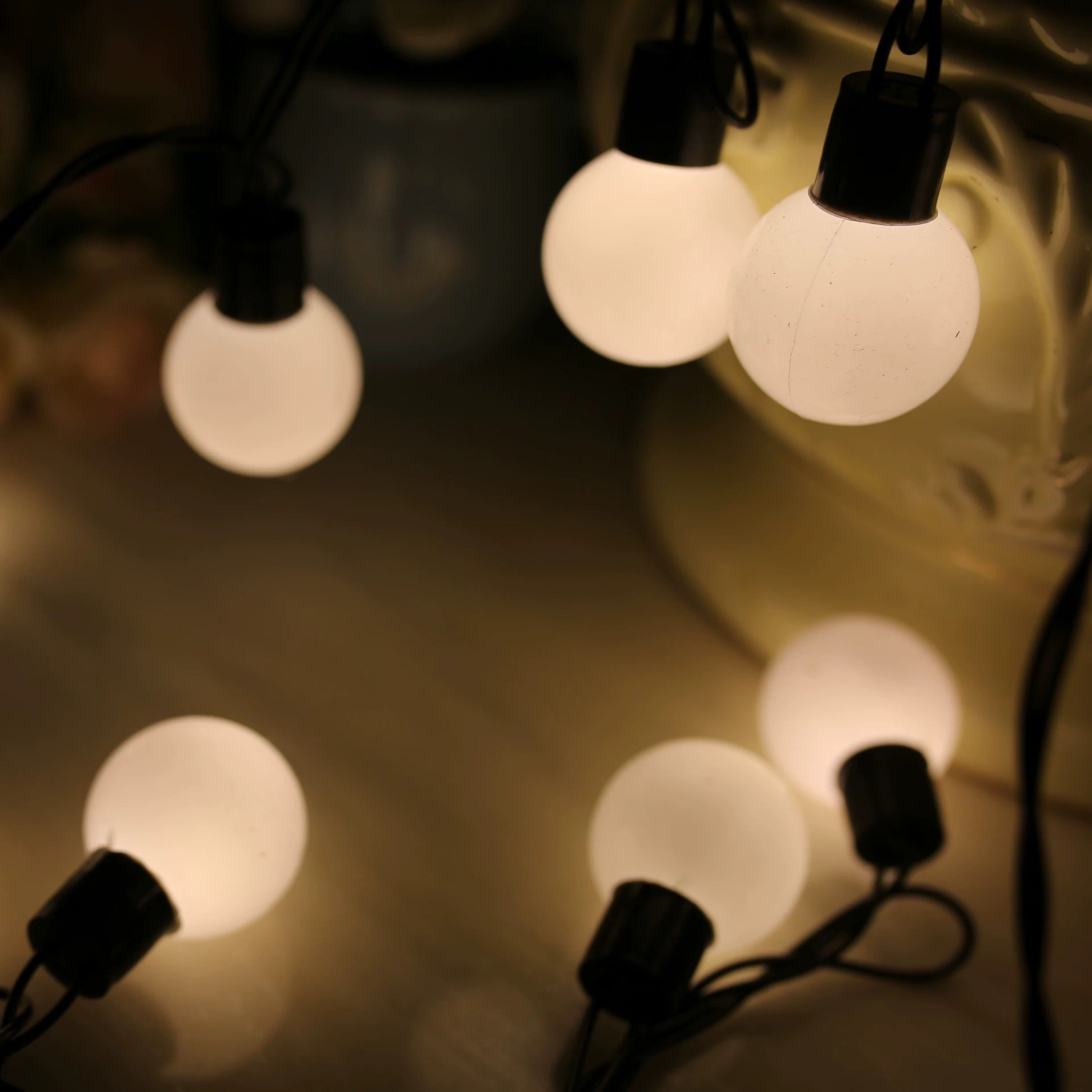 globe string lights (Category: Lighting) located in Singapore. Submitted by zhangdonglinihao (Listing ID 1419690307, Image 1). Description: This 5-meter string light features 20 LEDs with a China plug, ideal as ambient lighting for New Year and Christmas..