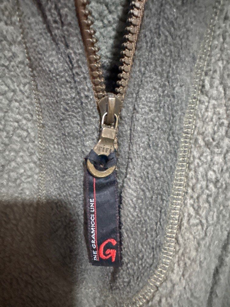 Gramicci Quarter zipped Fleece Pullover (Category: Coats, Jackets and Outerwear) located in Muntinlupa City. Submitted by rizzy1394 (Listing ID 1419636516, Image 3). Description: Dimes: 28 x 29.5 Good condition.