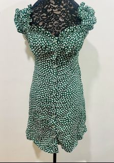 (Category: ) located in . Submitted by niqclassythrift (Listing ID 1419776438, Image 1). Description: .