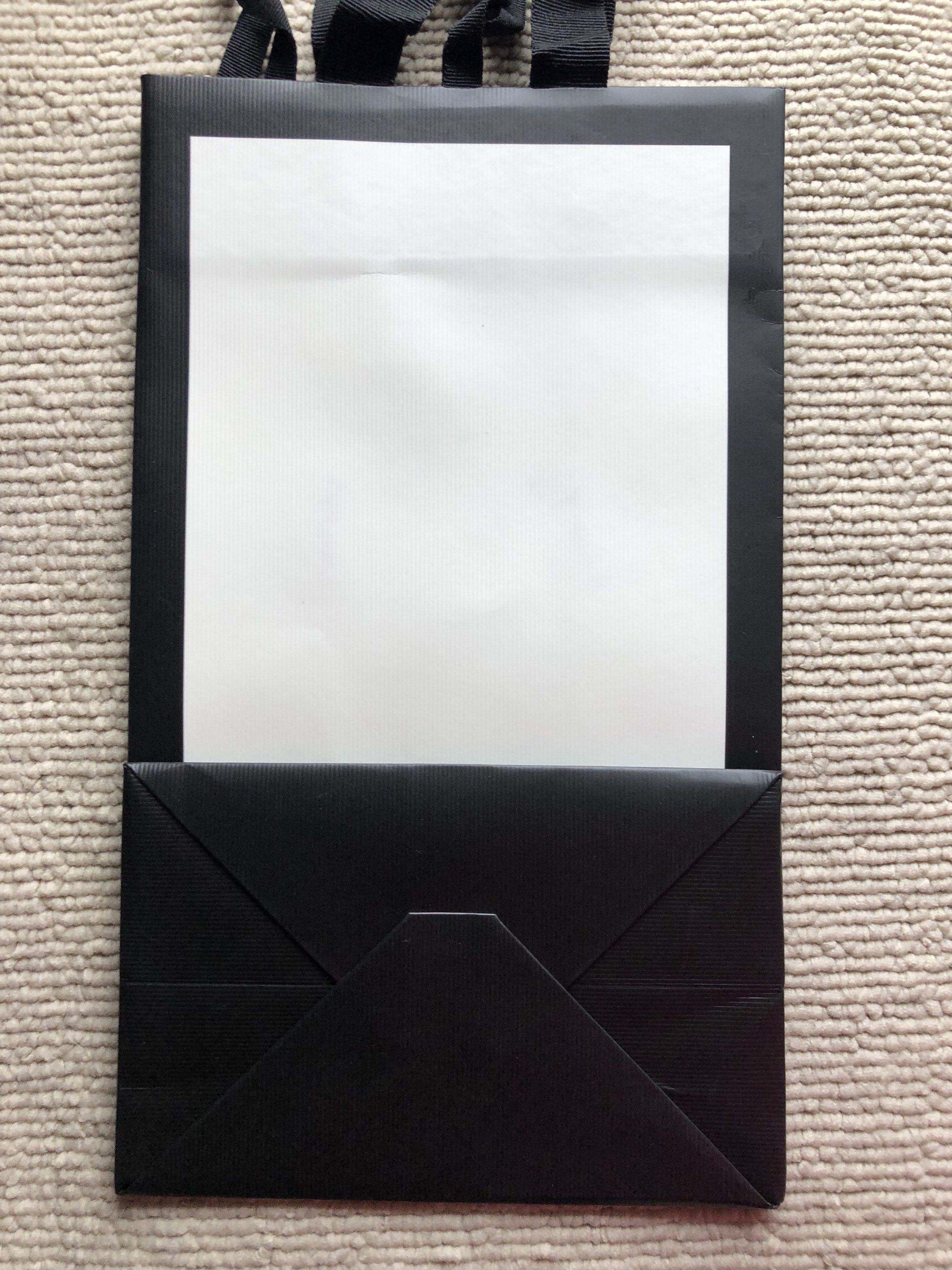 Gucci Paper Bag (Category: Luxury Accessories) located in Paranaque City. Submitted by greatfinds108 (Listing ID 1419646187, Image 2). Description: Bought in the US For pick up only.