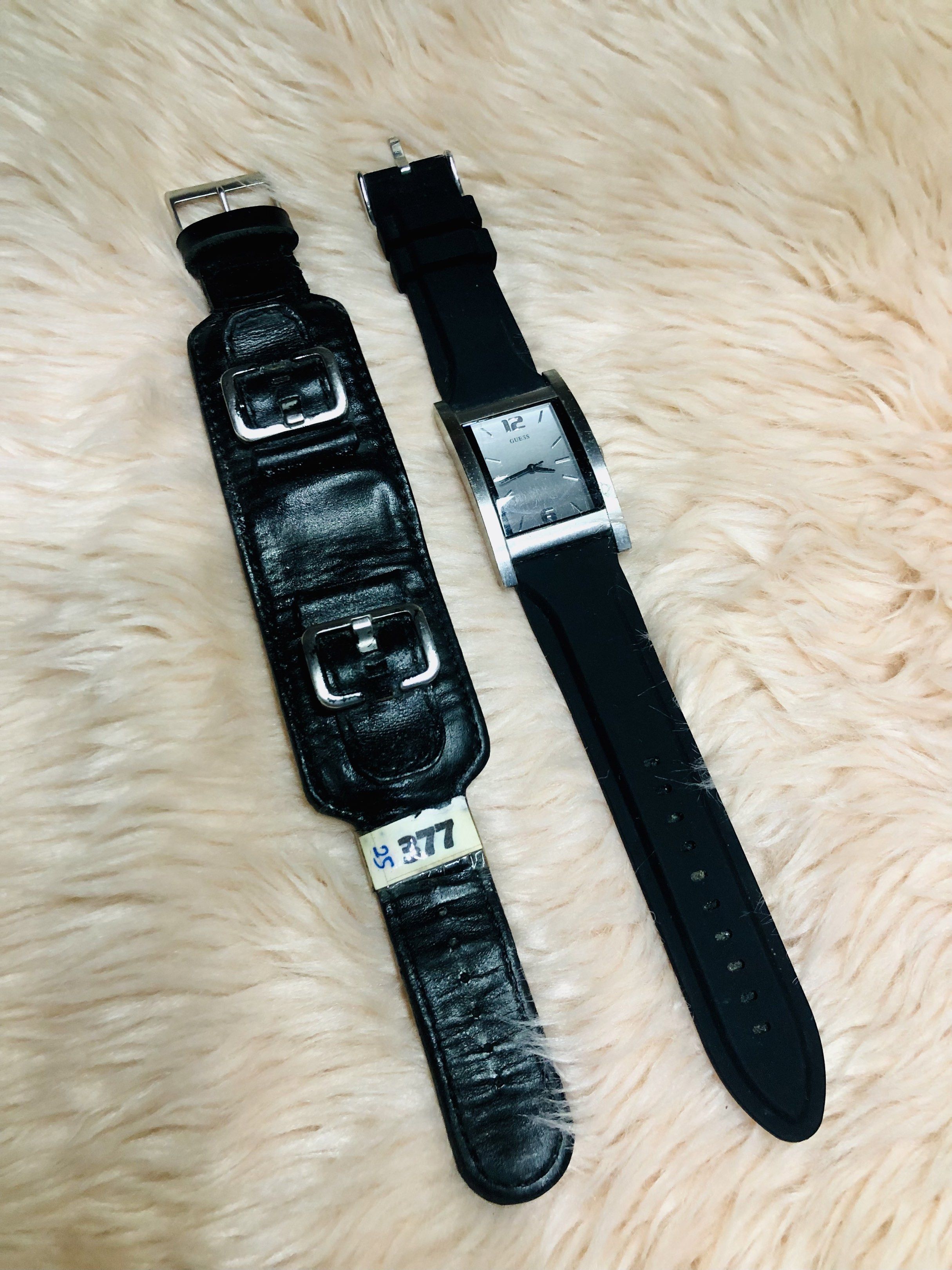 Guess Rectangular Watch (Category: Luxury Watches) located in Cavite. Submitted by onstuffs_19 (Listing ID 1419740439, Image 3). Description: - Guess watch with a rectangular silver-tone case - Black strap - Silver dial with Guess logo - Visible 12 and 6 numerals - Includes an additional black leather strap.