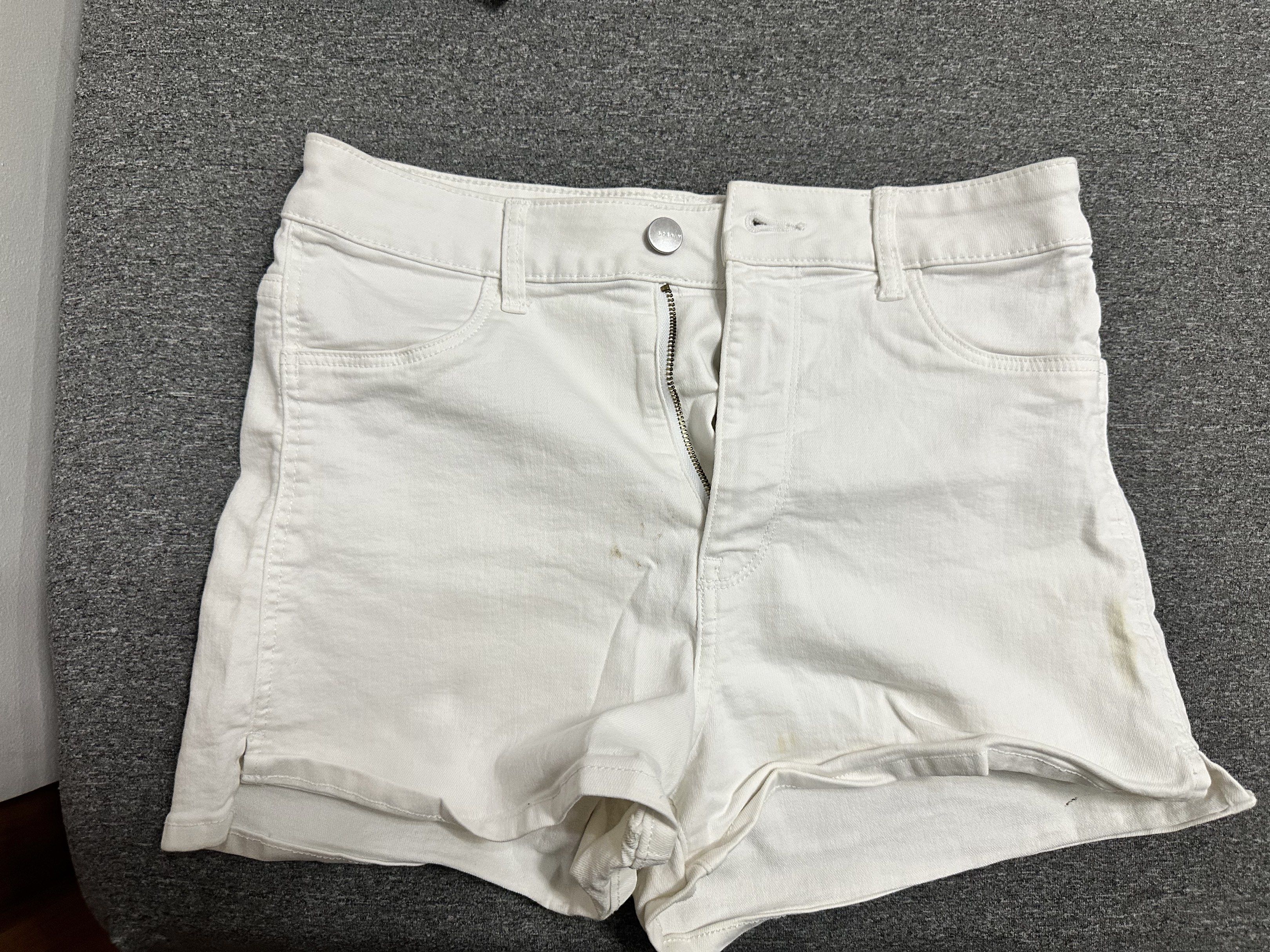 H&M Stretch Shorts High Waist (Category: Shorts) located in Manila. Submitted by _lovedbyurstrully (Listing ID 1419658706, Image 1). Description: - H&M white high-waisted shorts - Button and zipper closure - Front and back pockets - Size: EUR 38 - Material: Denim.