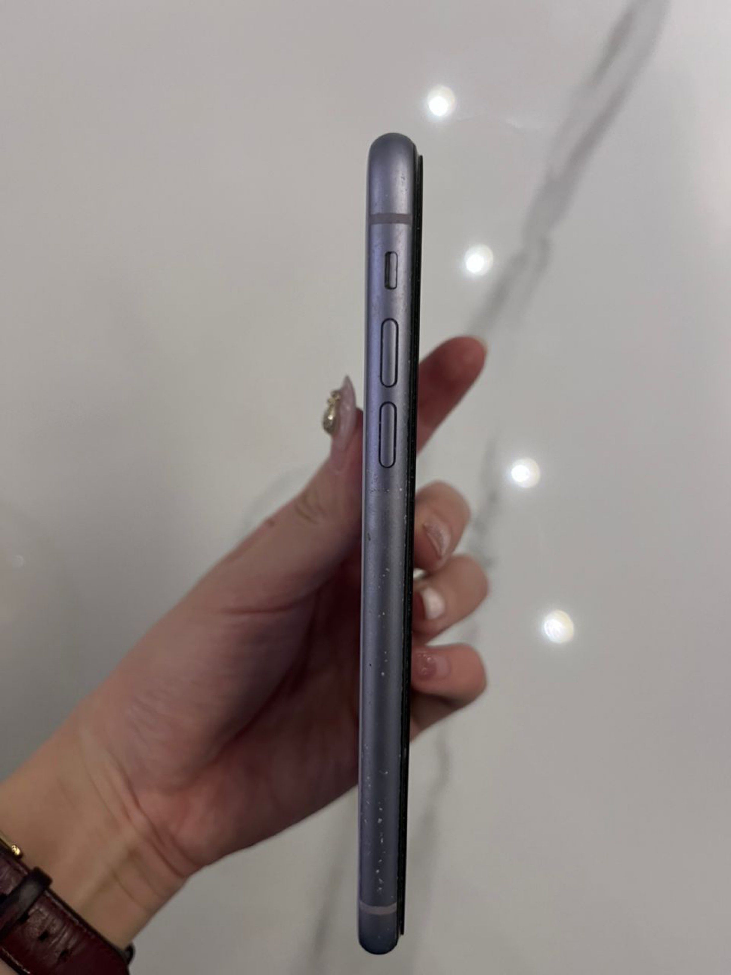 Iphone 11 (Category: iPhone 11 Series) located in Kuala Lumpur. Submitted by hxzzzz (Listing ID 1419635521, Image 2). Description: .
