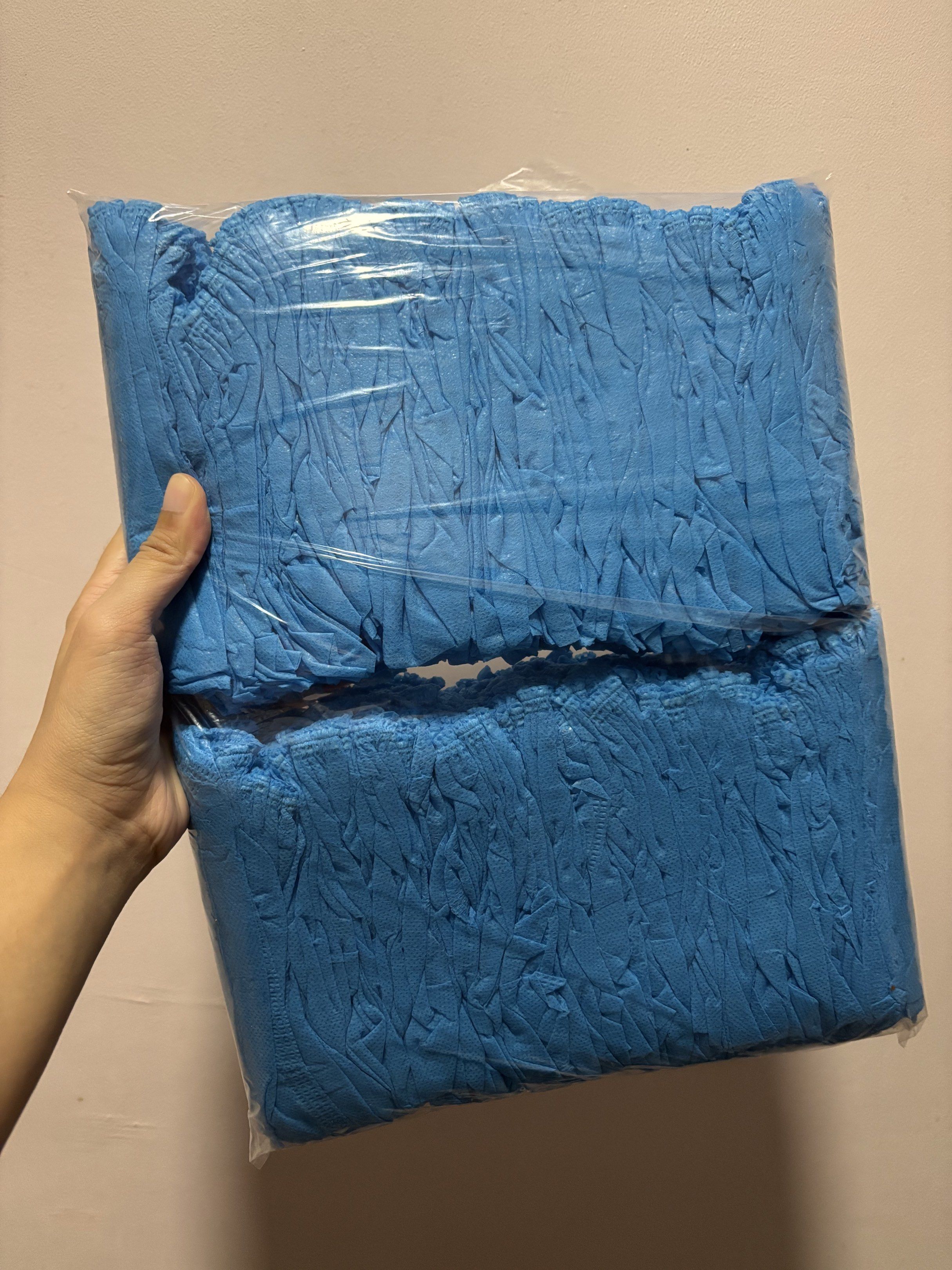 Isolation gown, shoe cover, headcap (Category: Medical Supplies & Tools) located in San Juan City. Submitted by duranjnb (Listing ID 1419760889, Image 3). Description: Can buy individually Isolation gown- 45 per piece Headcap- Sold as pack Shoe cover- Sold as pack Receipt posted! Will not put interest! RFS: Do not need anymore Strictly pay as you order. MOD: Lalamove or Ggx MOP: Gcash or BPI.