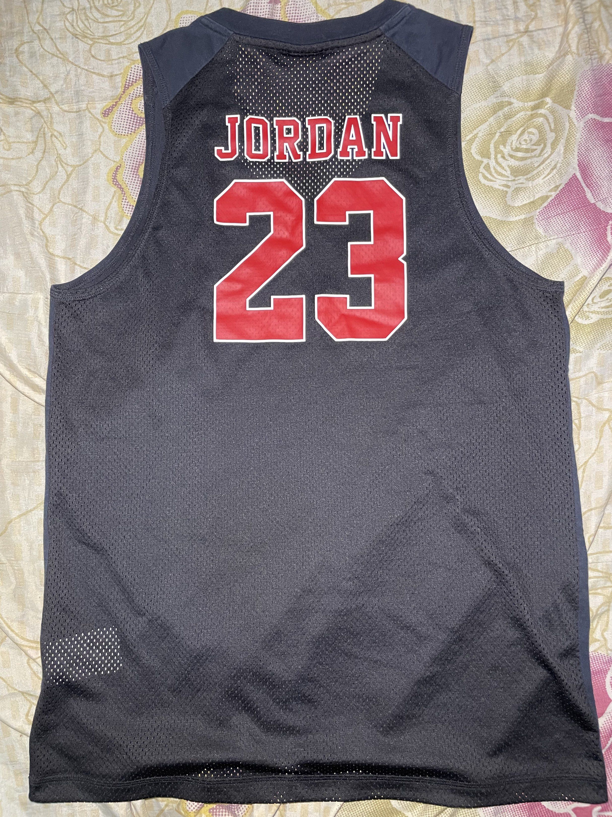 Jordan Dri-FIT Tank Top (Category: Activewear) located in Tagbilaran City. Submitted by thrifter23 (Listing ID 1419718377, Image 2). Description: Dimes 20x29 No issues, intack print Dm!!.