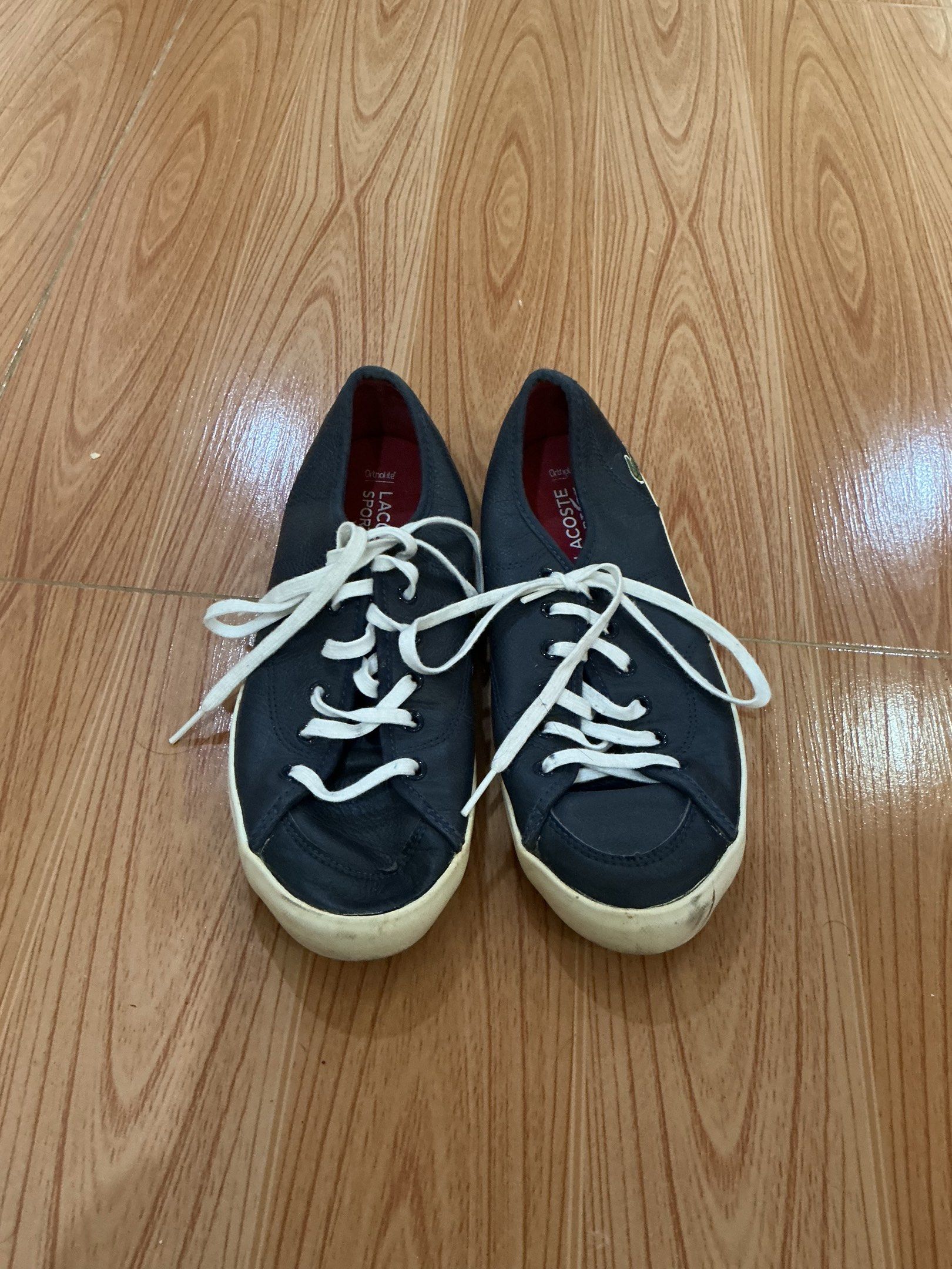 Lacoste shoes women (Category: Sneakers) located in Tacloban City. Submitted by pauuquin (Listing ID 1419741718, Image 2). Description: RFS: decluttering. Item is still in a good condition and is 100% authentic. (Bought in Kuwait) This is my last price for this item. payment first. PM me for more photos. Payment is thru gcash only. Sf shouldered by buyer..