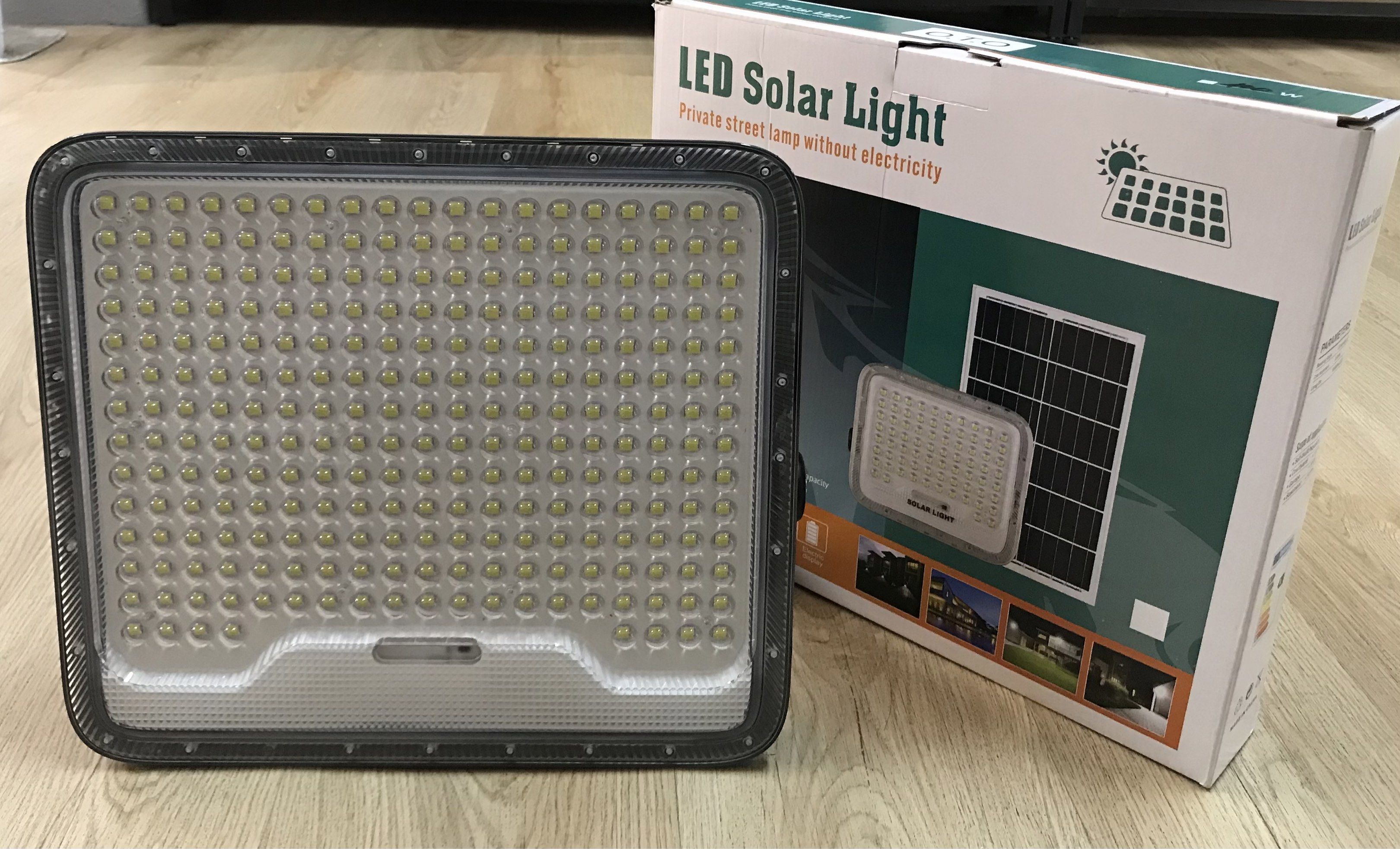 LED Solar Light with Solar Panel 400W (Category: Lighting) located in Manila. Submitted by o.t.o_solar_xinmey_lighting (Listing ID 1419646579, Image 1). Description: - New LED solar street light - Designed for private street lamp use - No electricity required - Charges via solar panel - Features a large array of bright LEDs - Brand new, in original packaging.