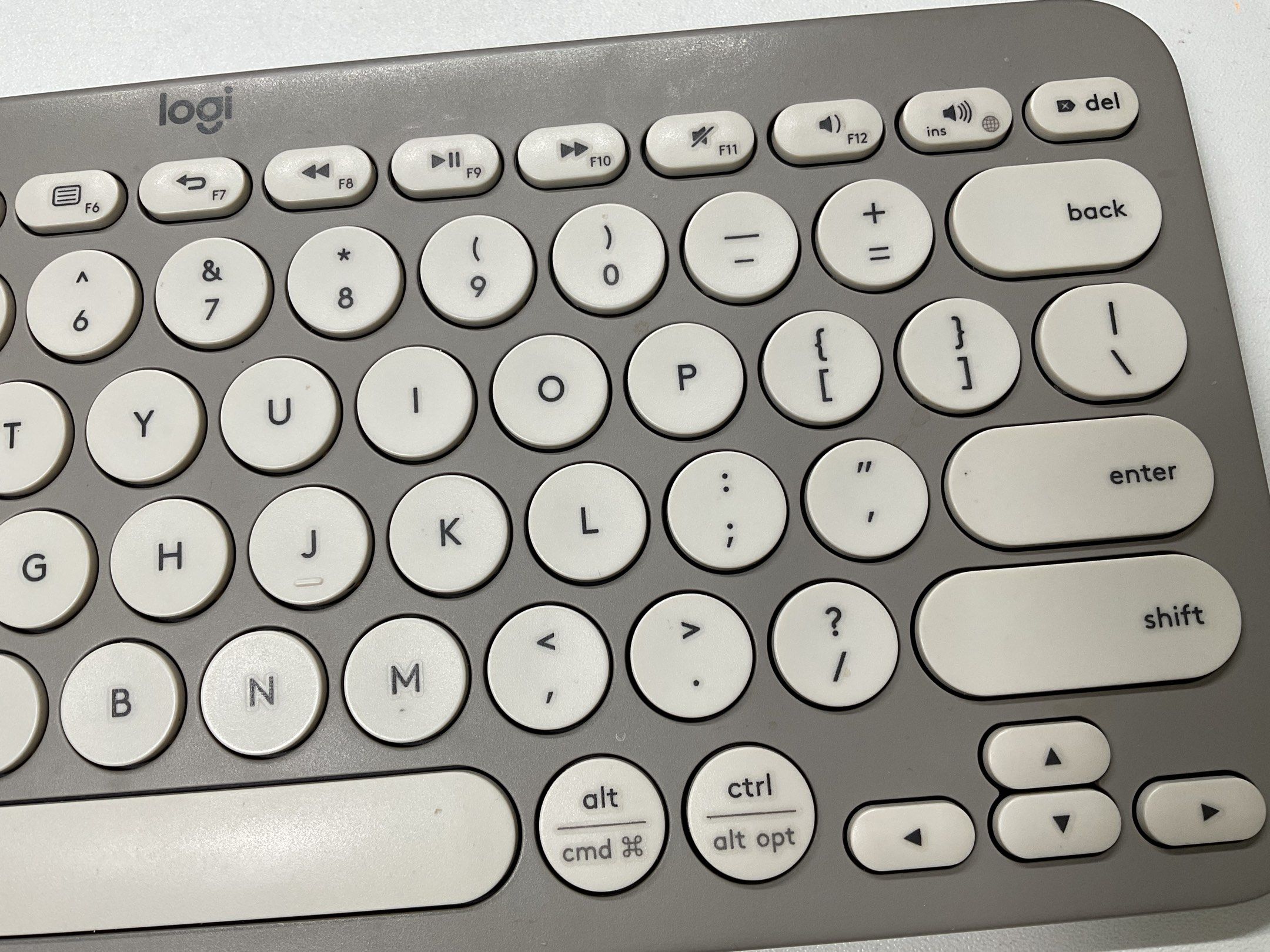 Logitech K380 (Category: Computer Keyboard) located in Ipoh. Submitted by ostracioncubicus (Listing ID 1419749021, Image 3). Description: Model: Logitech K380 Connectivity: Bluetooth 3 devices, Supports: Windows / iOS Batteries: AAA x 2pcs Colour: Grey / Sand Reason for selling: No number pad Condition: Seldom used, clean, No box, no warranty. Deal method: Best if you can bring your device to test before you buy. .