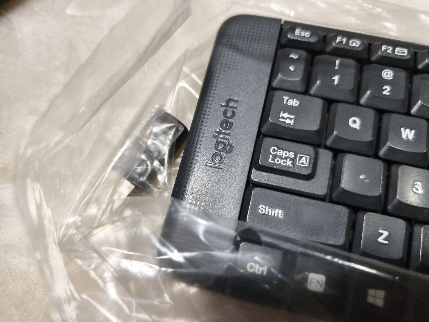 Logitech Wireless Keyboard447474555631052801