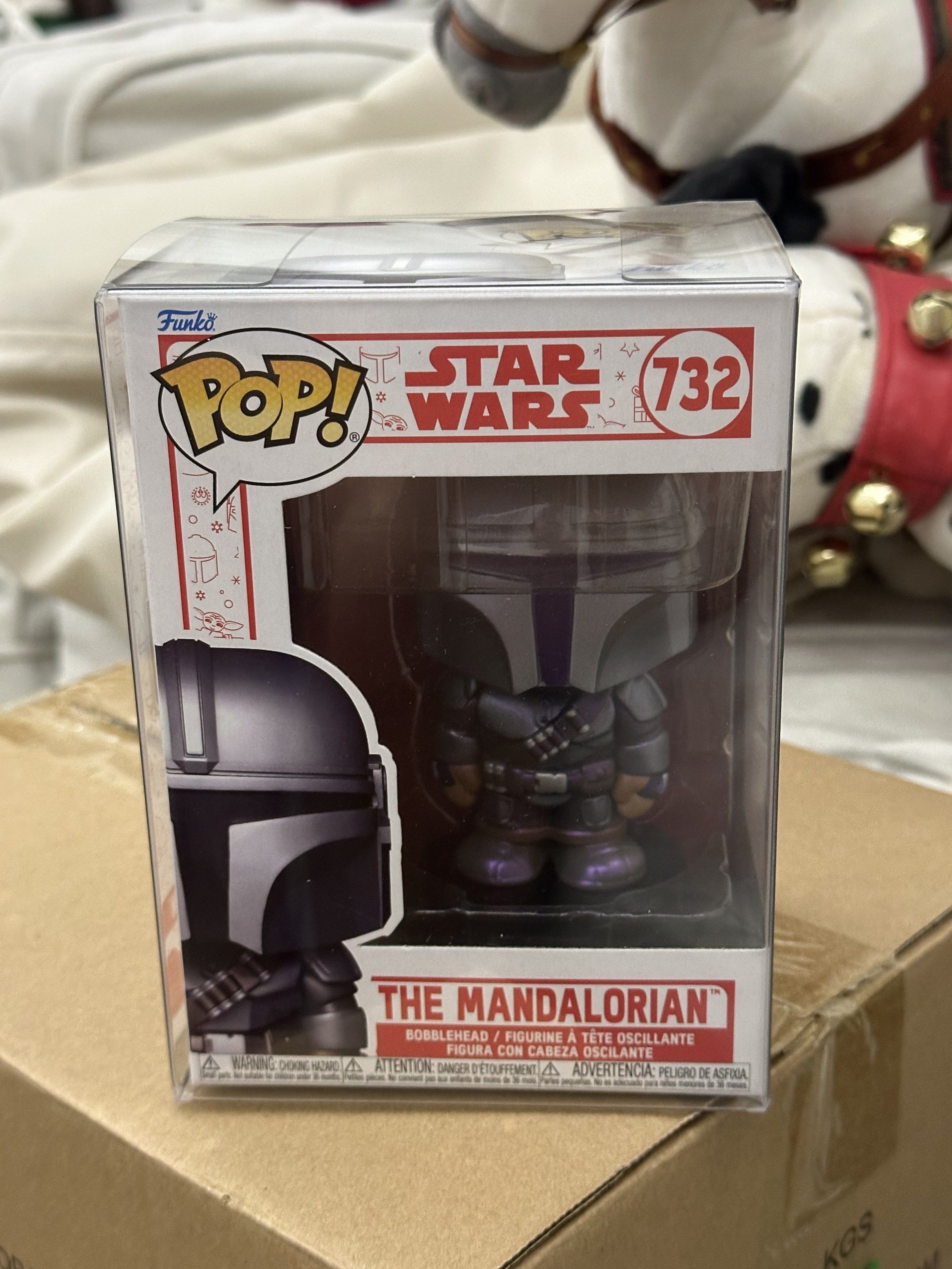 Mandalorian Star Wars Funko (Category: Figurines & Statues) located in Bacoor. Submitted by sempenden (Listing ID 1419733073, Image 1). Description: With free protector.