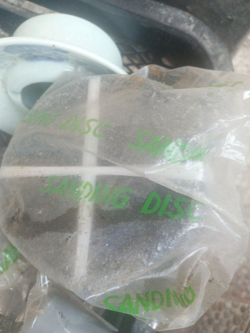 MBC-0814G Bolt Covers and Sanding Discs (Category: Construction Tools & Equipment) located in Manila. Submitted by christalyn94263 (Listing ID 1419675417, Image 3). Description: Japan Surplus Items Take All....