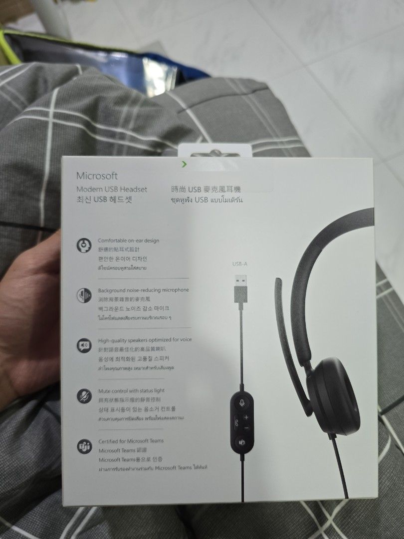 Microsoft Modern USB Headset - Brand New65561368306817111