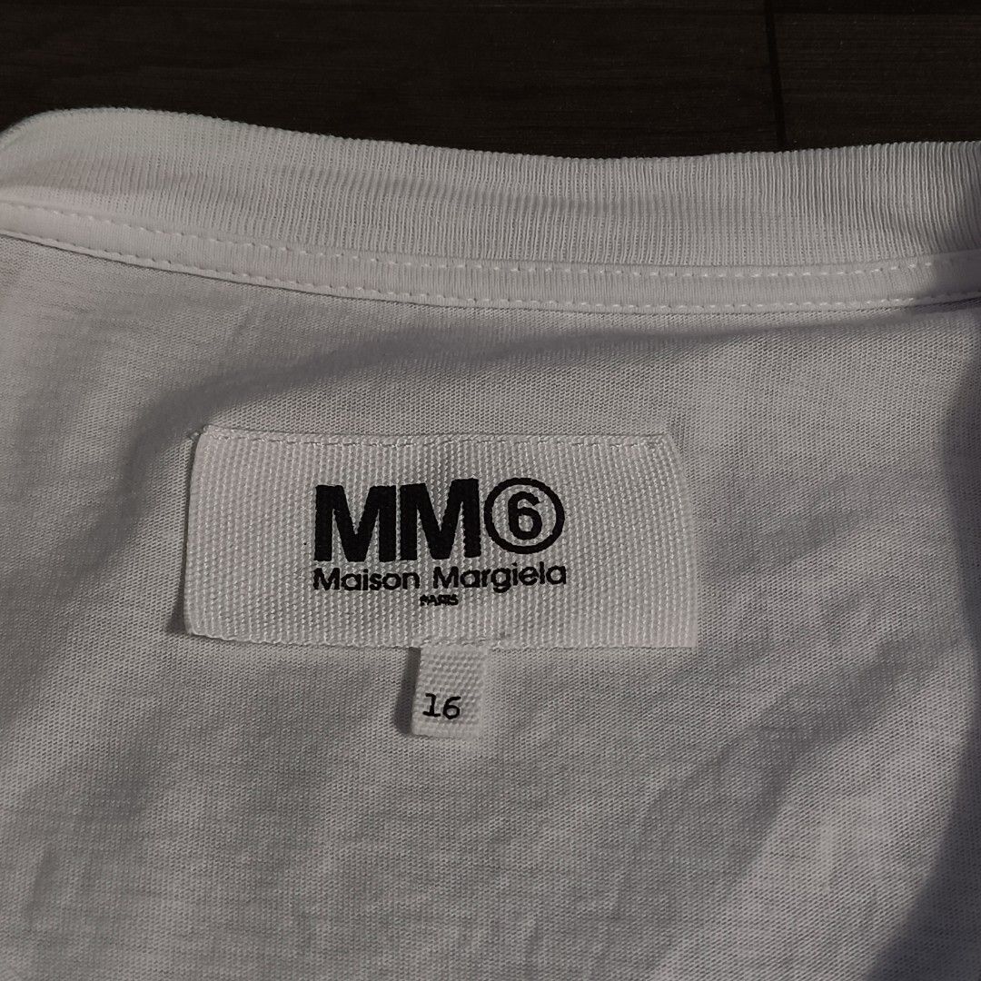 Mm6 Maison margiela long sleeve (Category: Activewear) located in Quezon City. Submitted by jekzzz (Listing ID 1419750631, Image 3). Description: MM6 Maison margiela Size- 16 on tag Dimension- Length-29.5 Width- 21 best fit to large adult No issue.