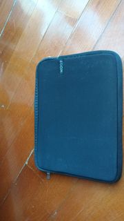 MOODY Black Laptop Sleeve