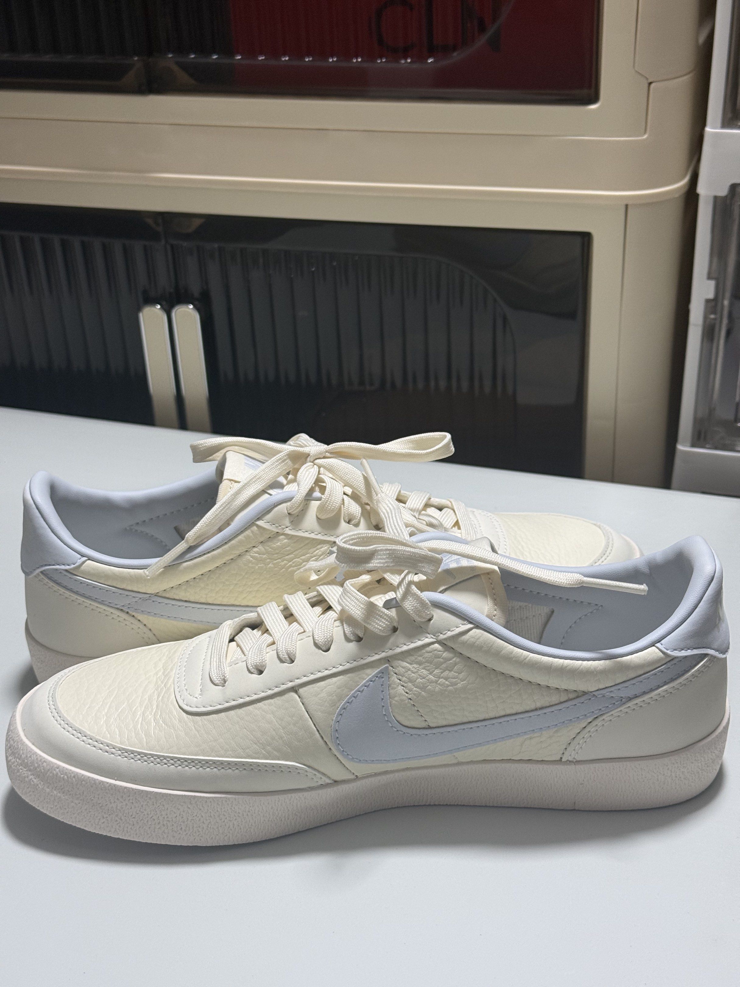 Nike Killshot 2 Leather Sneakers (Category: Sneakers) located in Manila. Submitted by ryansellsstuff (Listing ID 1419719022, Image 3). Description: Nike Killshot 2 Leather Sneakers - Brand new Nike Killshot 2 Leather sneakers. - removed from the box but never ised - Color: Cream with light blue swoosh and heel tab. - Features a textured leather upper. - White sole. - Cream-colored laces. - Nike logo on the heel. - Unworn condition. - RFS : bought